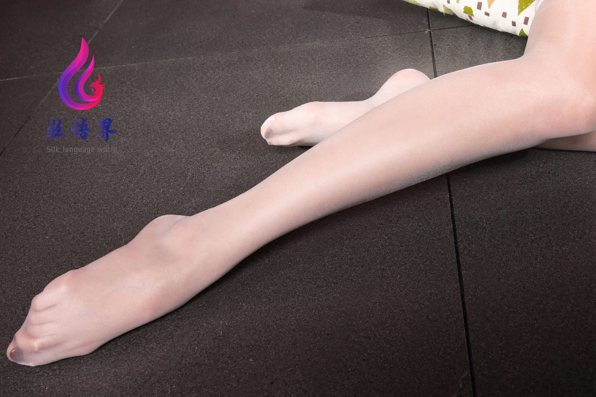 [Ligui丽柜]2021.07.27 《夏天的佑惑》团子[96+1P]第1张