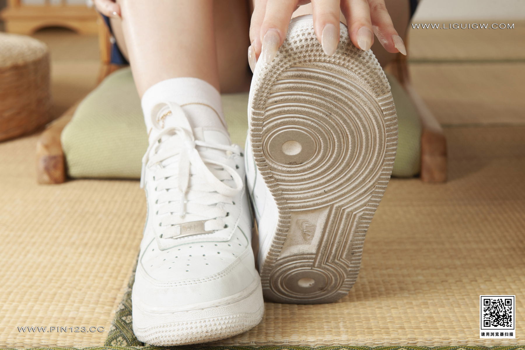 [Ligui丽柜] 2023.11.13《邂逅玉足》私人定制 柒柒第20张