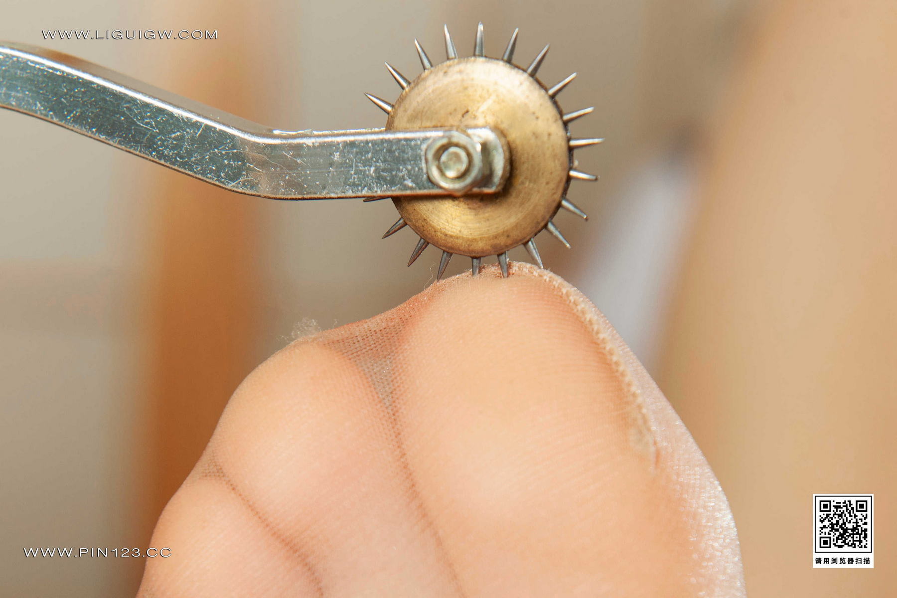 [Ligui丽柜] 2024.04.18《兔子和心心互动-上》第2张