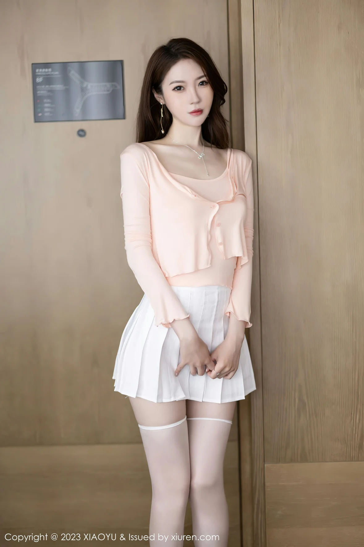  XIAOYU 语画 Vol.1069 梦心玥 诱人白色丝袜性感写真1 [86P]第5张