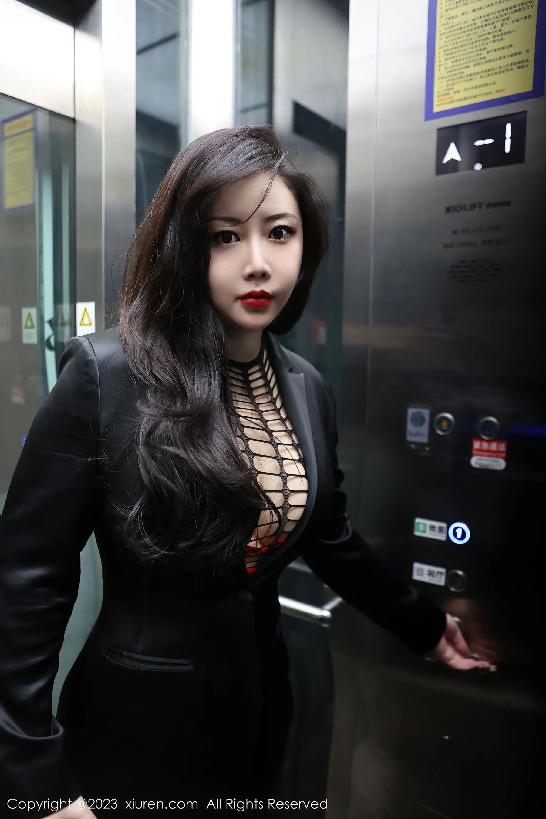  秀人网 No.6421 王婉悠Queen 丝袜OL第29张