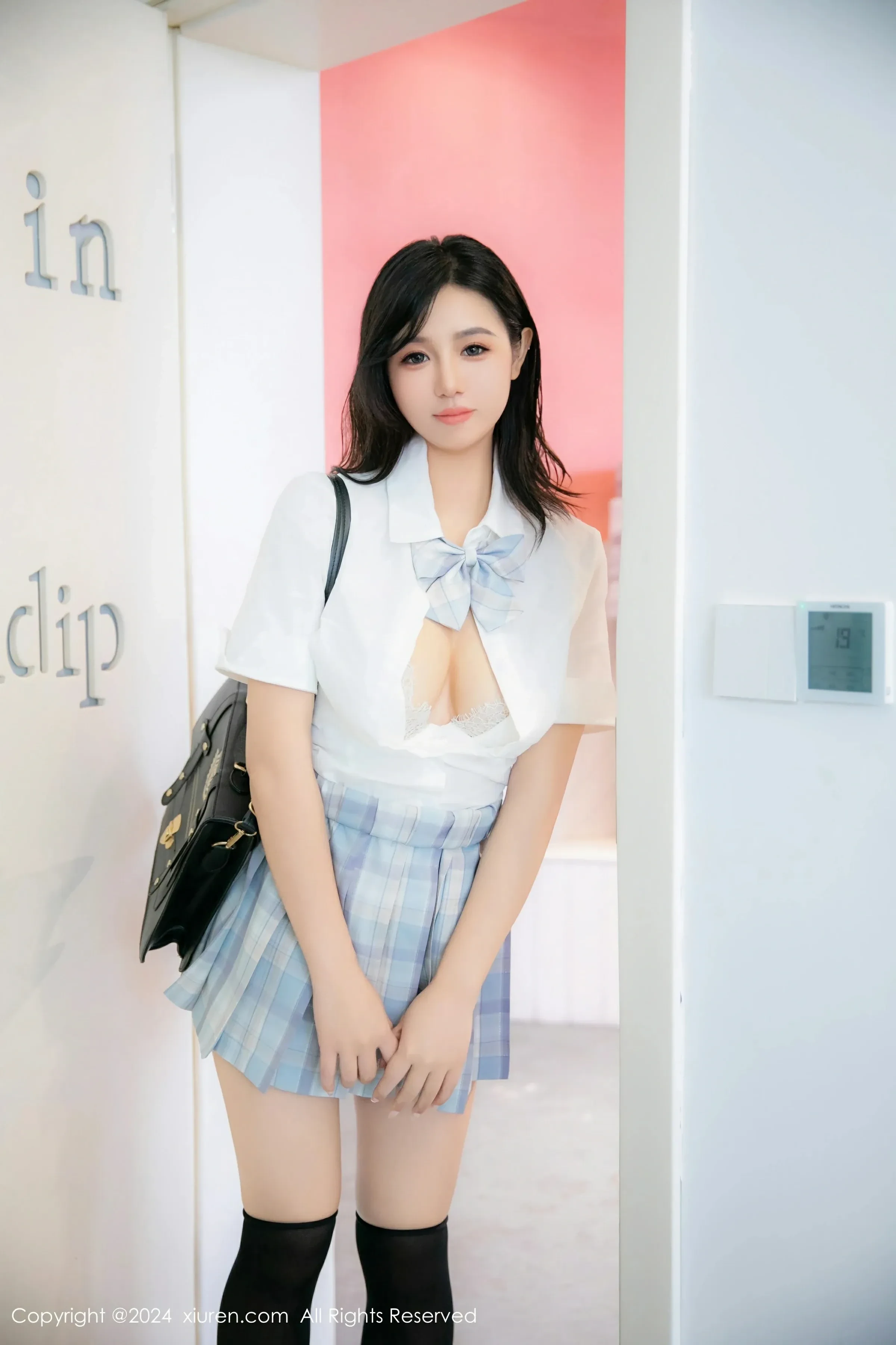  XiuRen 秀人 No.8759 金小依 [93P]第8张