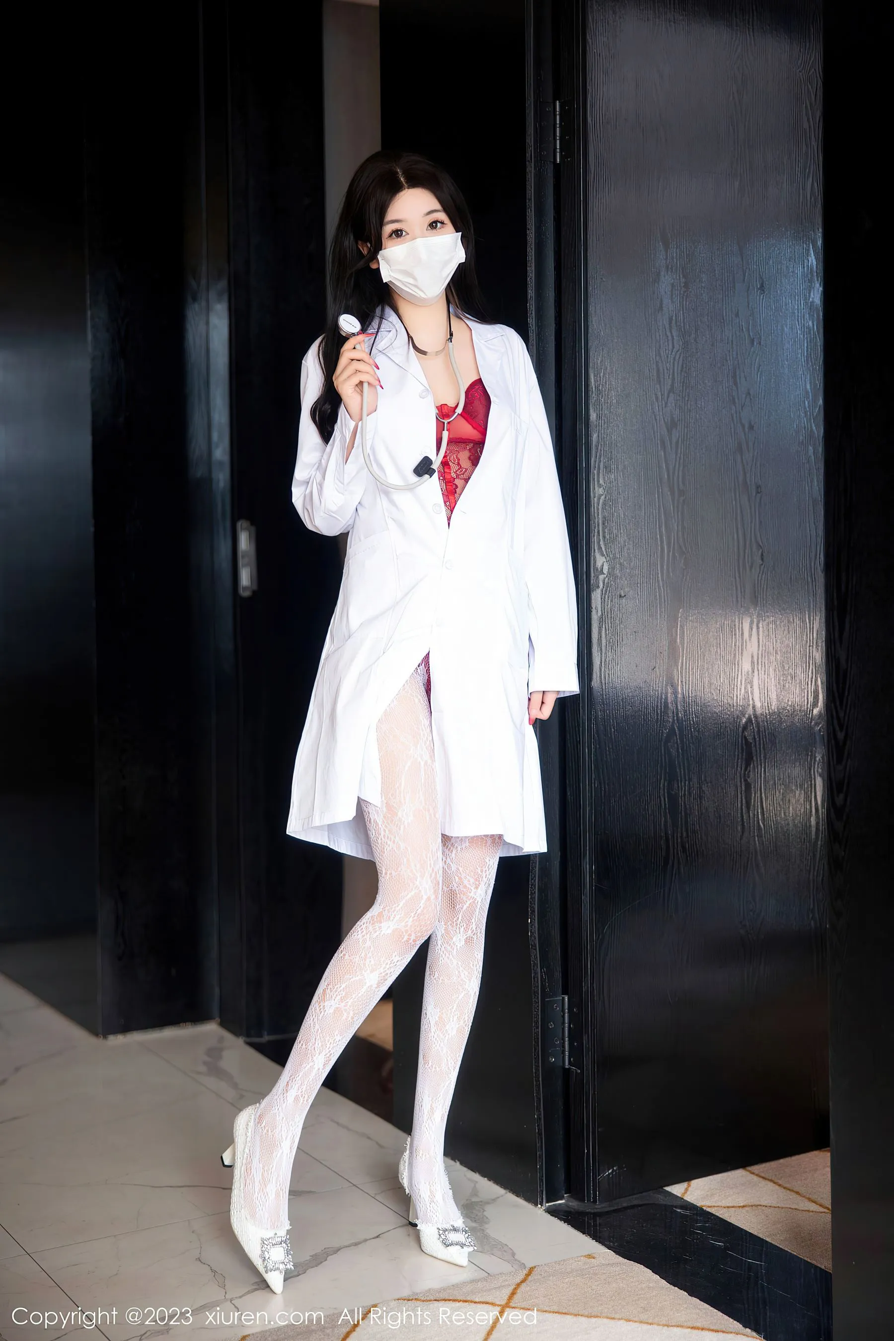  秀人网 No.6130 江真真 护士服美臀第32张