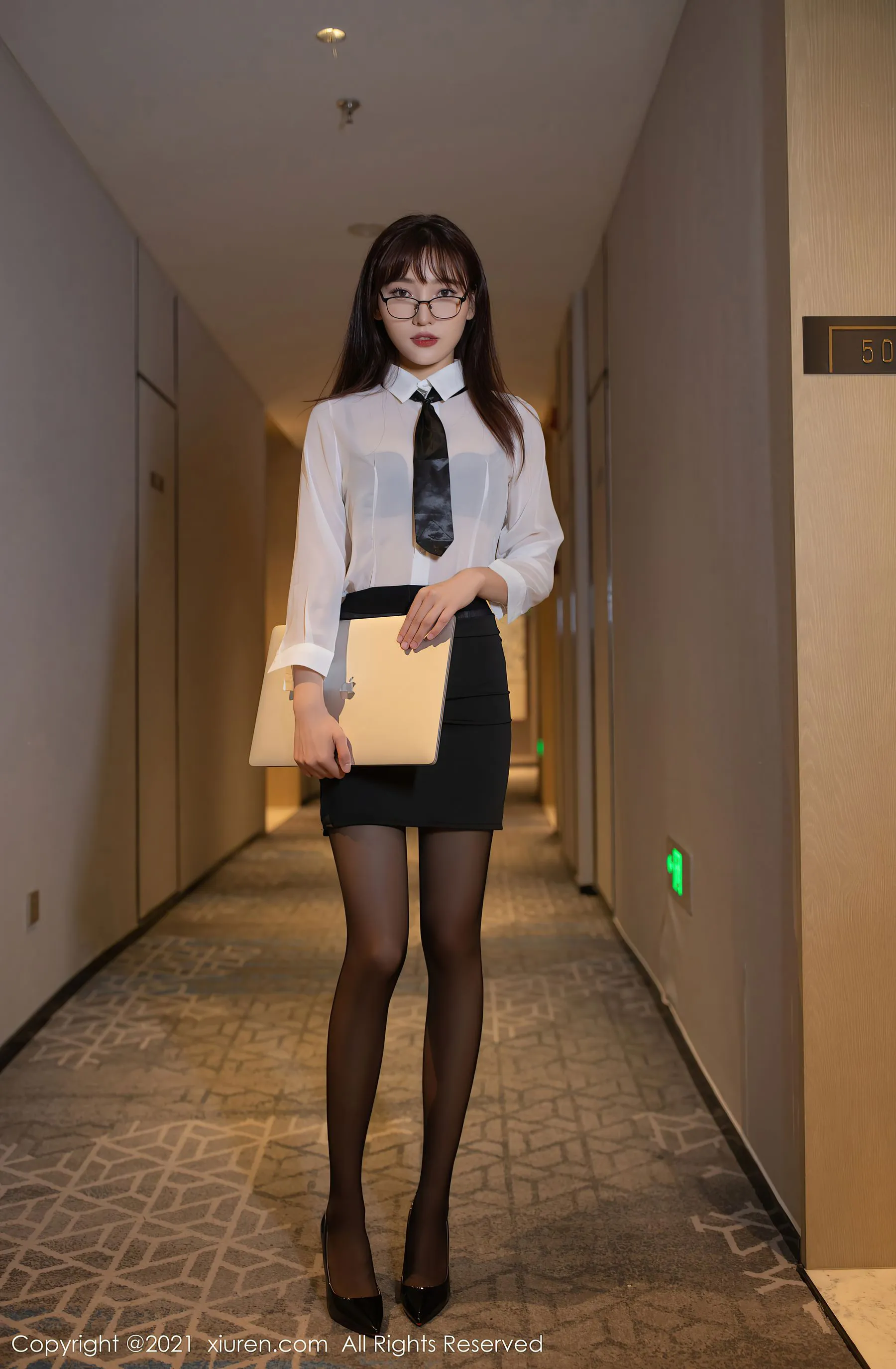  秀人 No.3705 陆萱萱第13张