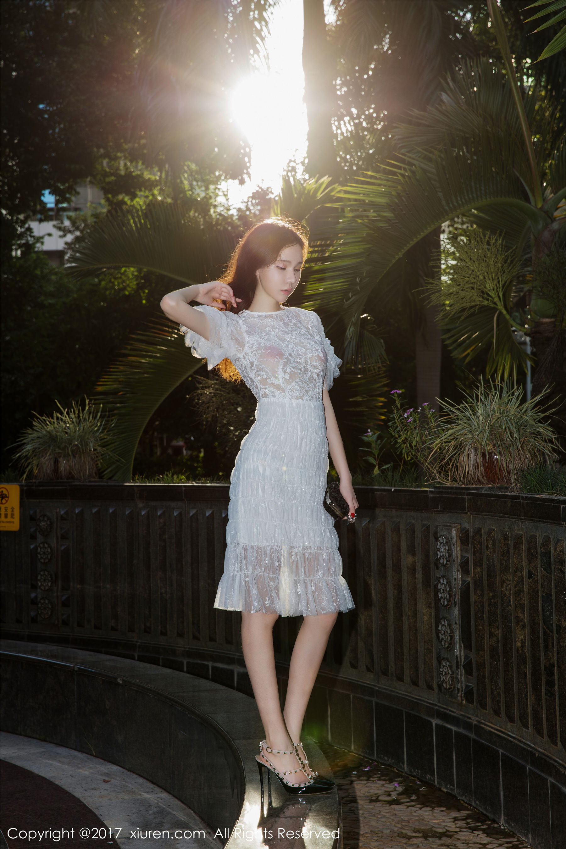  萌琪琪Irene《泳池系列》 XiuRen 秀人网 NO.826第13张