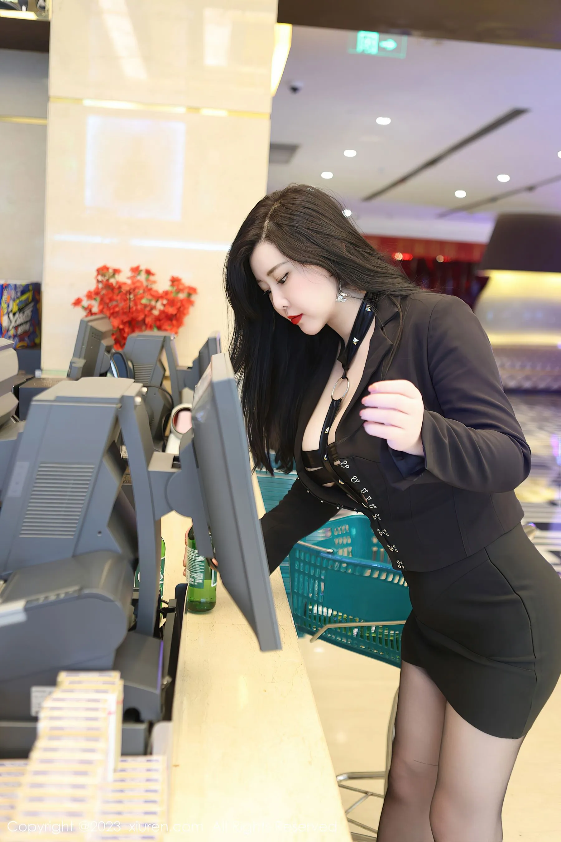  秀人网 No.6766 王婉悠Queen第25张