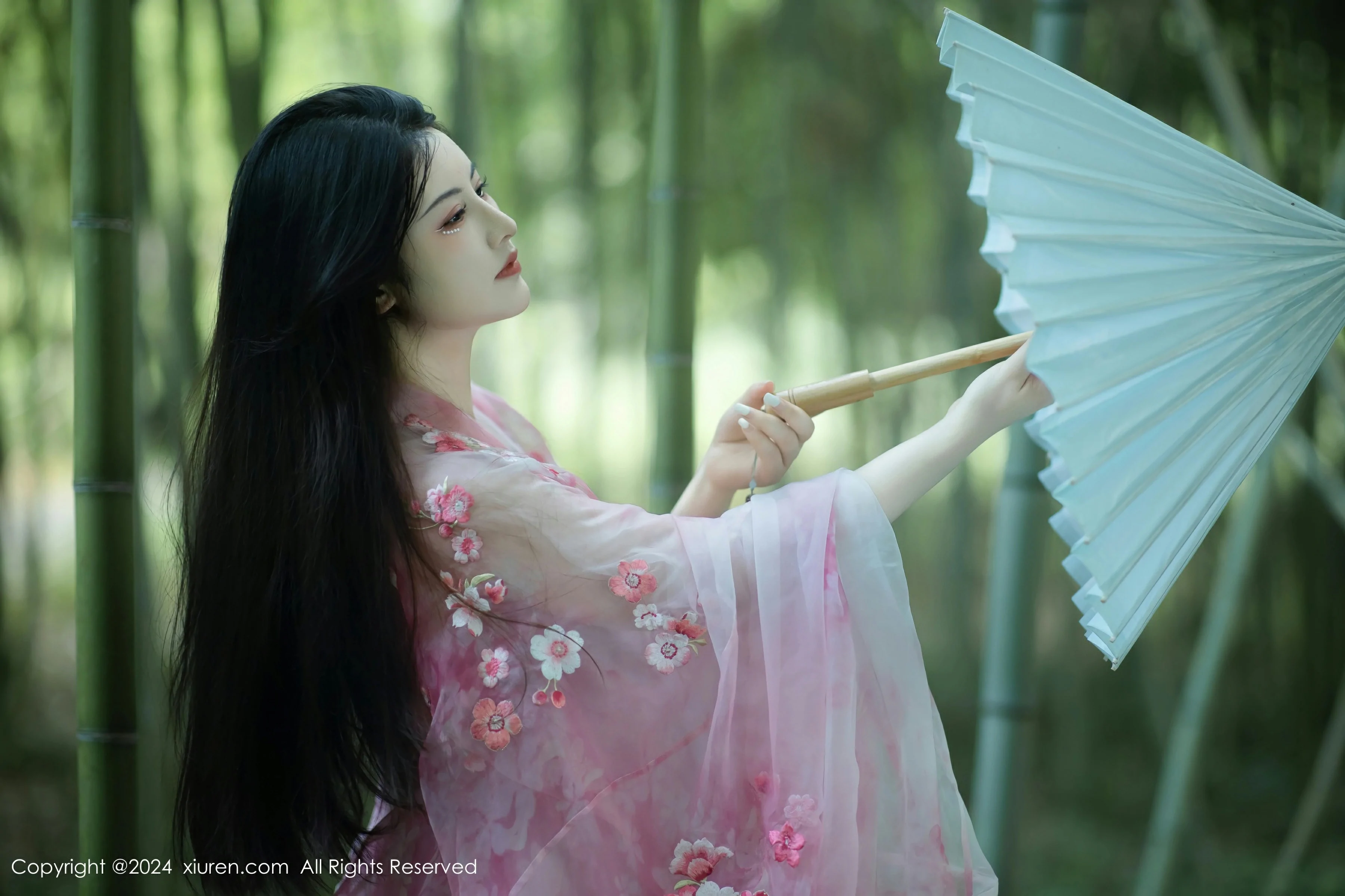  XiuRen 秀人 No.9100 诗诗kiki [70P]第2张