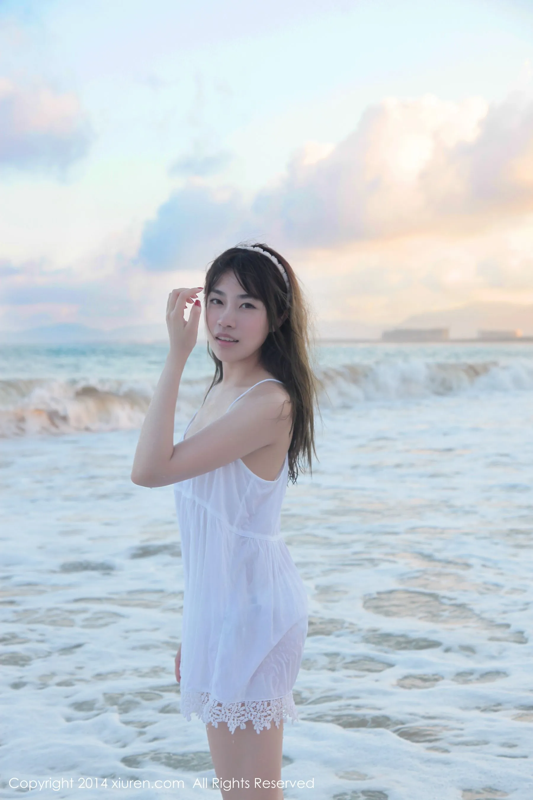 许诺Sabrina《海边小清新系列》 秀人网 No.167第14张