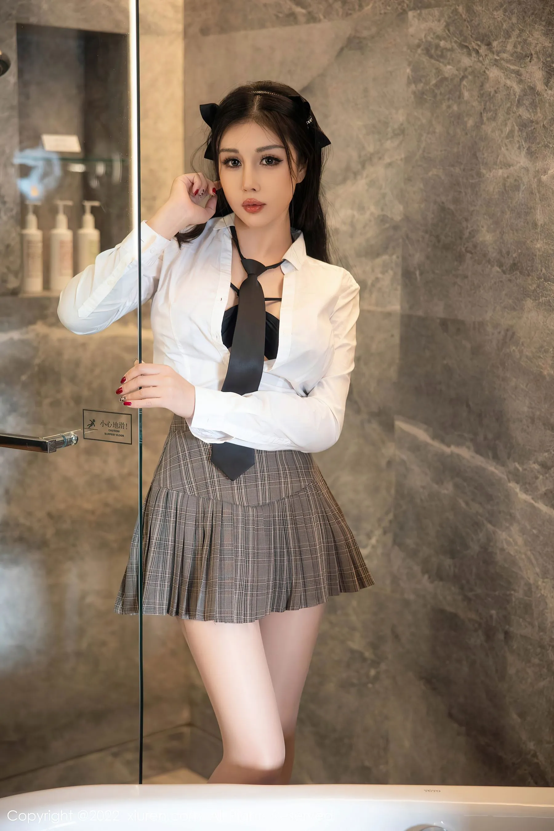  秀人网 No.5902 田冰冰 制服美腿第26张