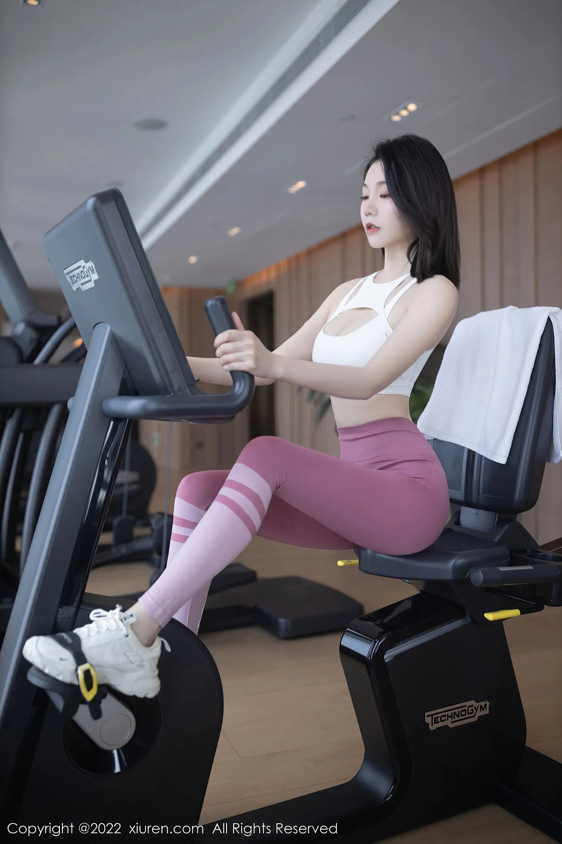  秀人网 No.4988 安然anran 健身美臀第15张