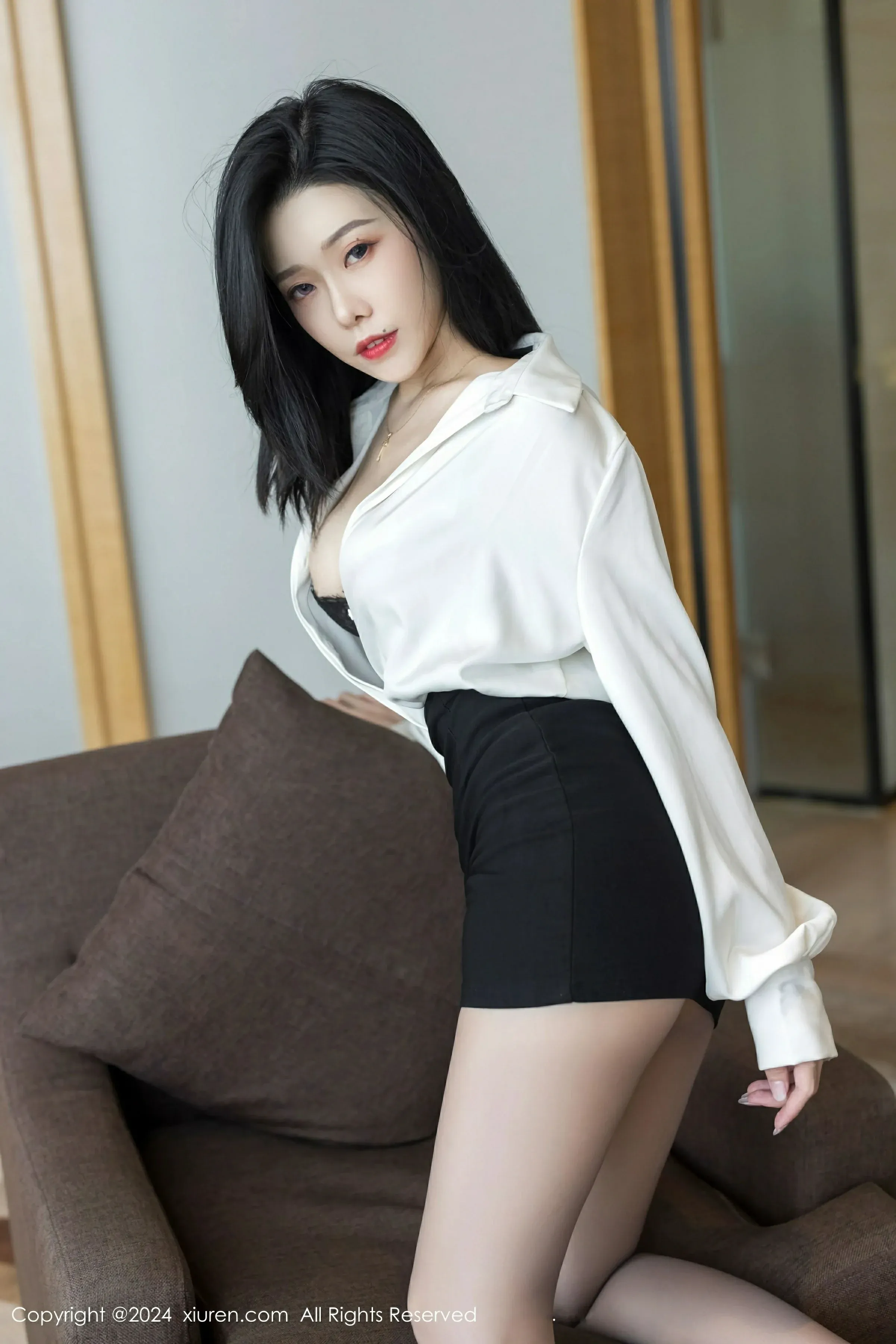  XiuRen 秀人 No.9329 luvian本能 [42P]第3张