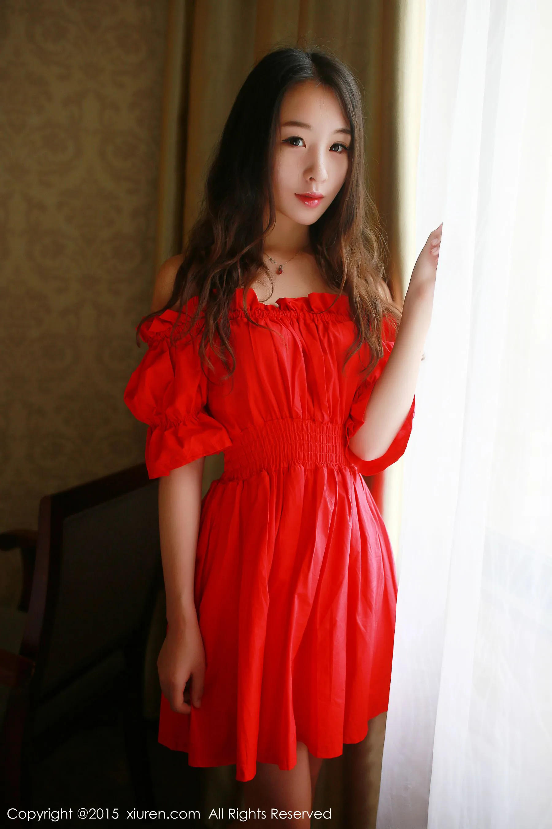  梓萱Crystal《连衣裙+热裤+网袜制服》 秀人网 No.347第1张