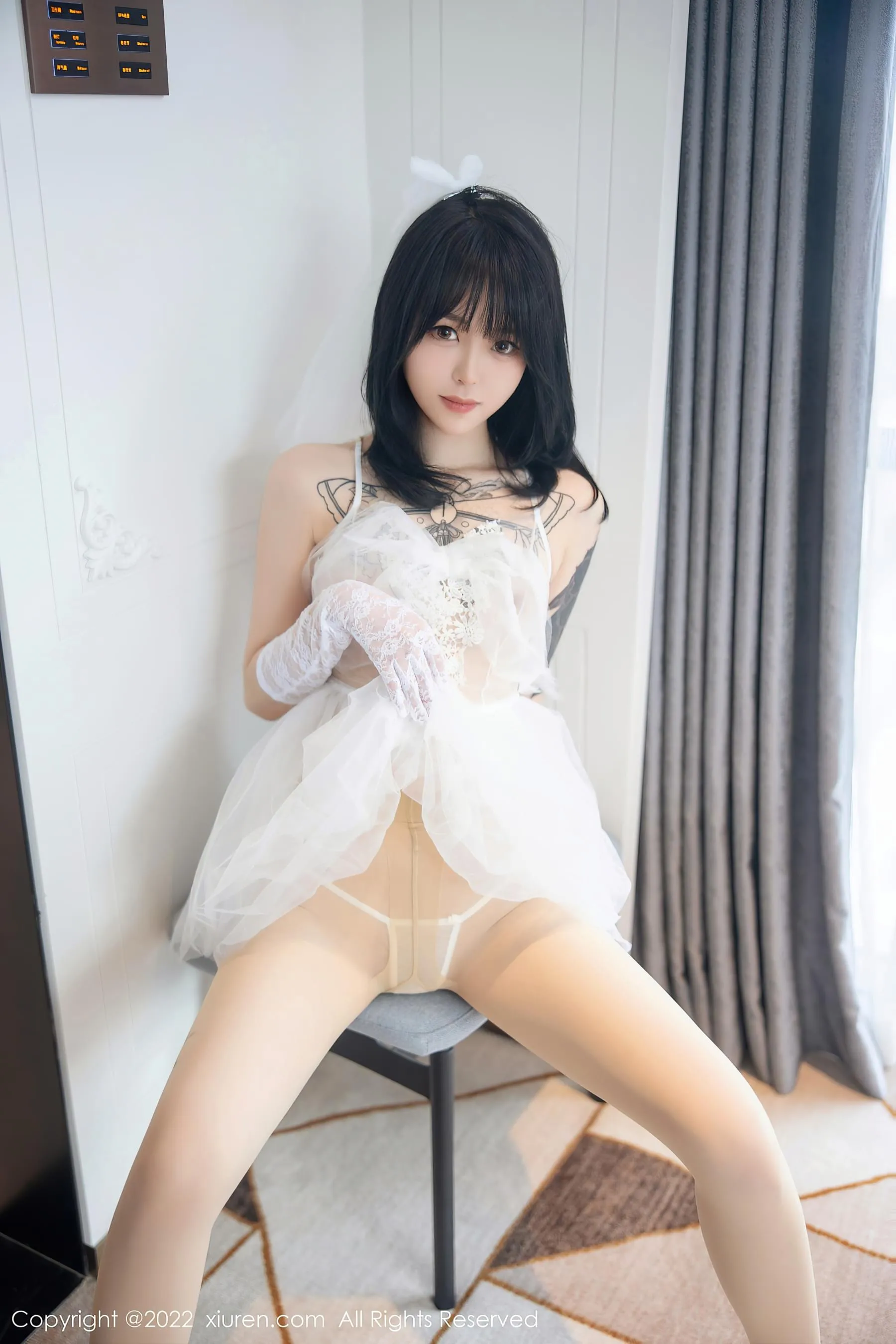  秀人网 No.5212 奶瓶. 婚纱服美腿第10张