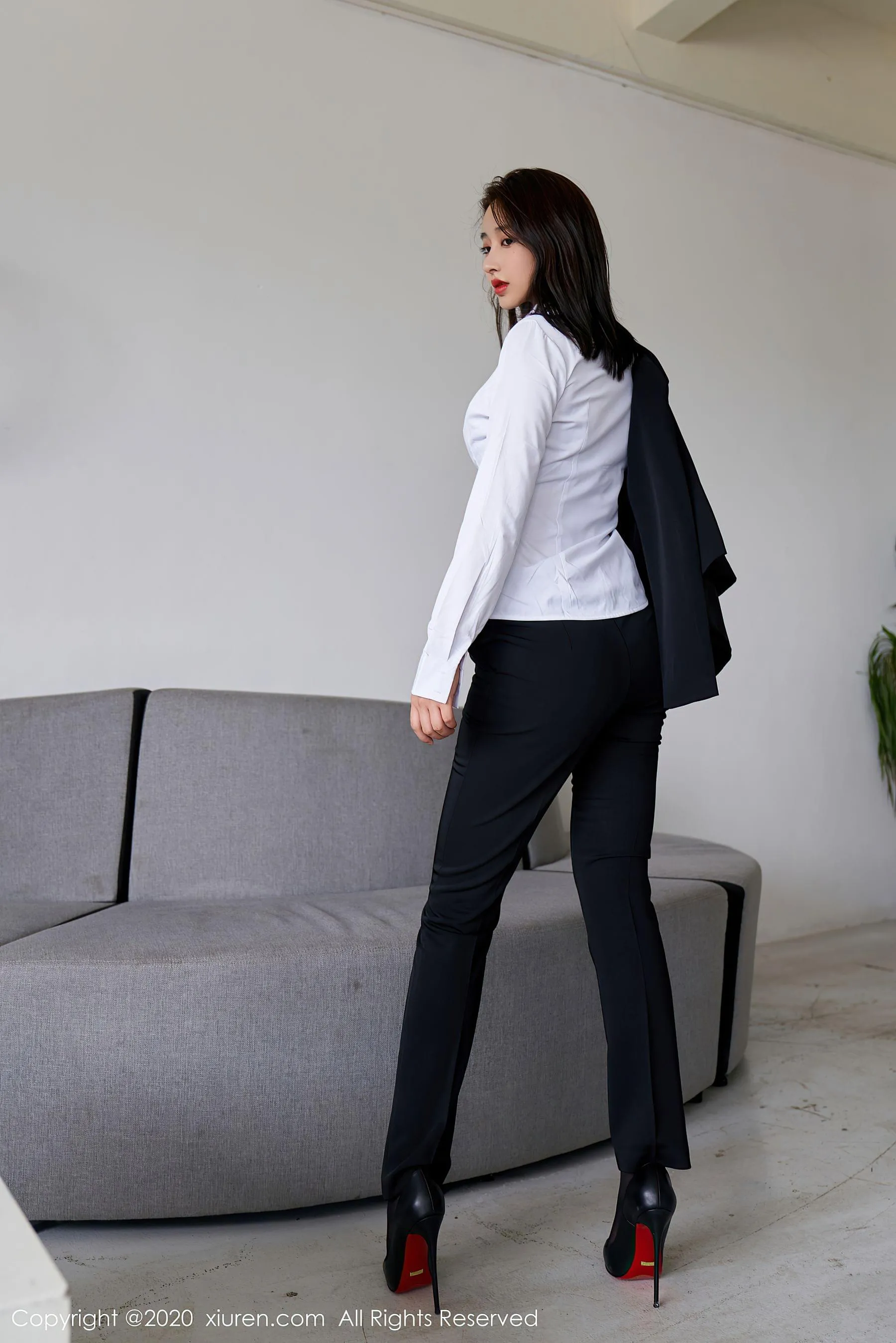  秀人XIUREN No.2392 林子欣Freya第3张