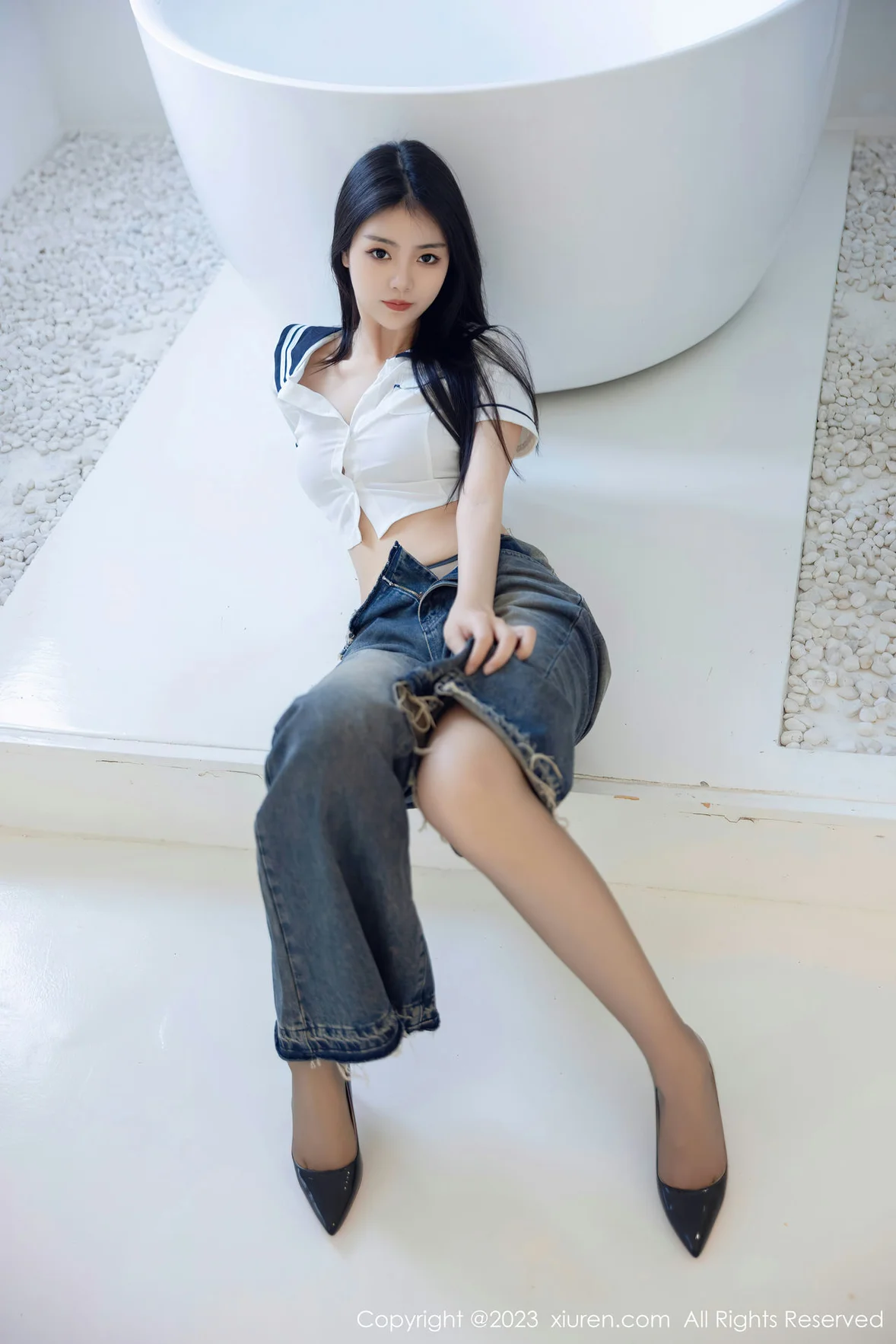  XiuRen 秀人 No.7027 可樂Vicky 魅惑黑丝性感写真 [83P]第3张