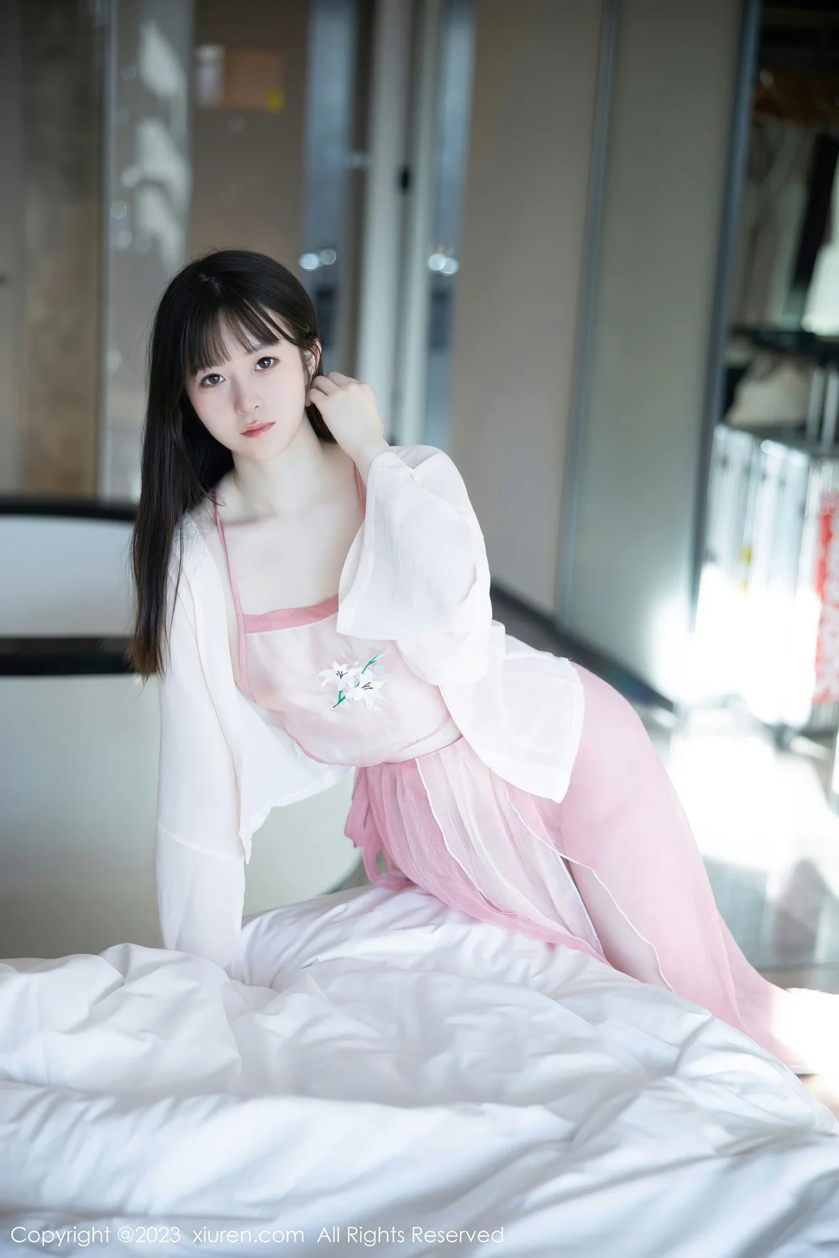  XiuRen 秀人 No.6926 林悠悠 首套写真粉色古装 [78P]第5张