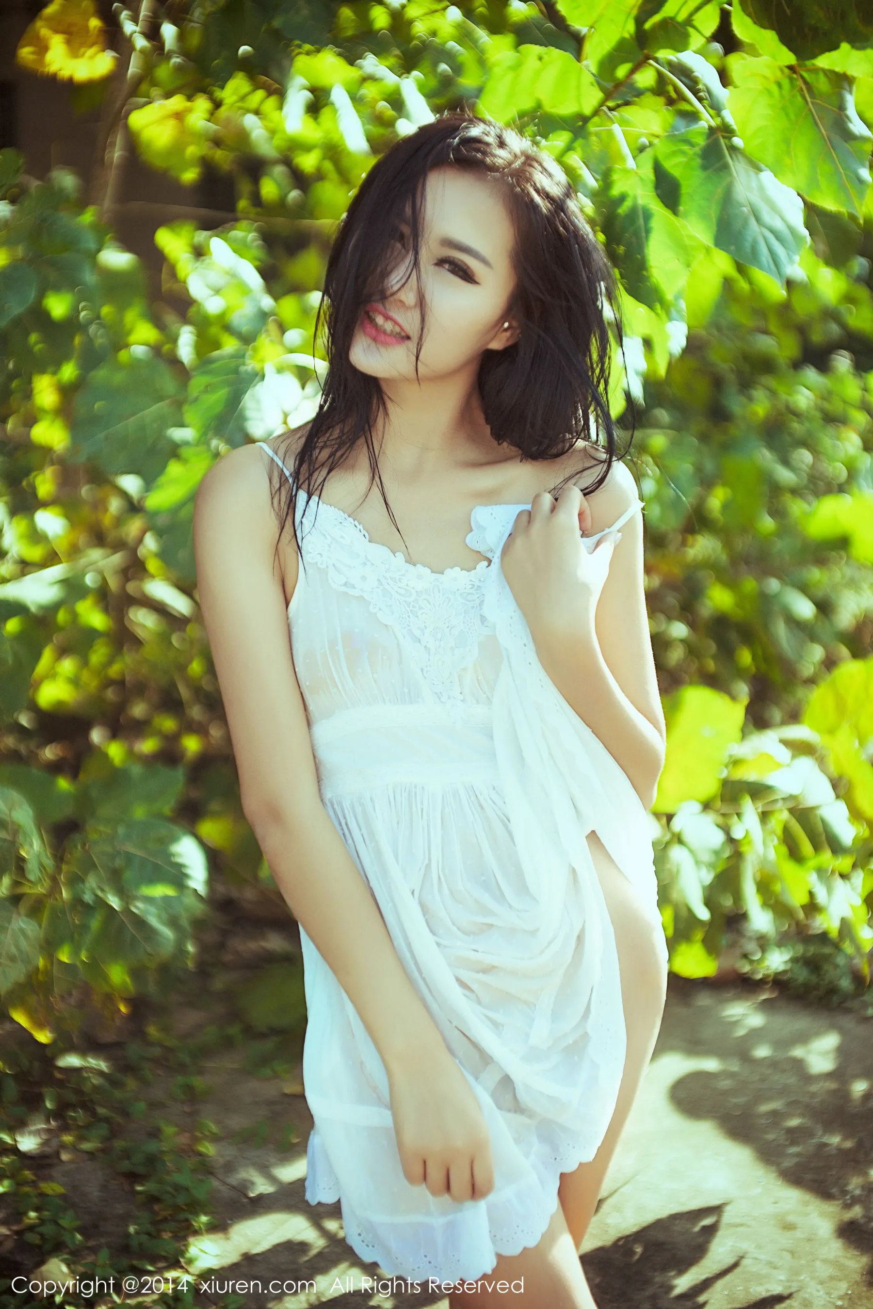 刘薇拉《烈日下的少女》 秀人网 No.226第12张