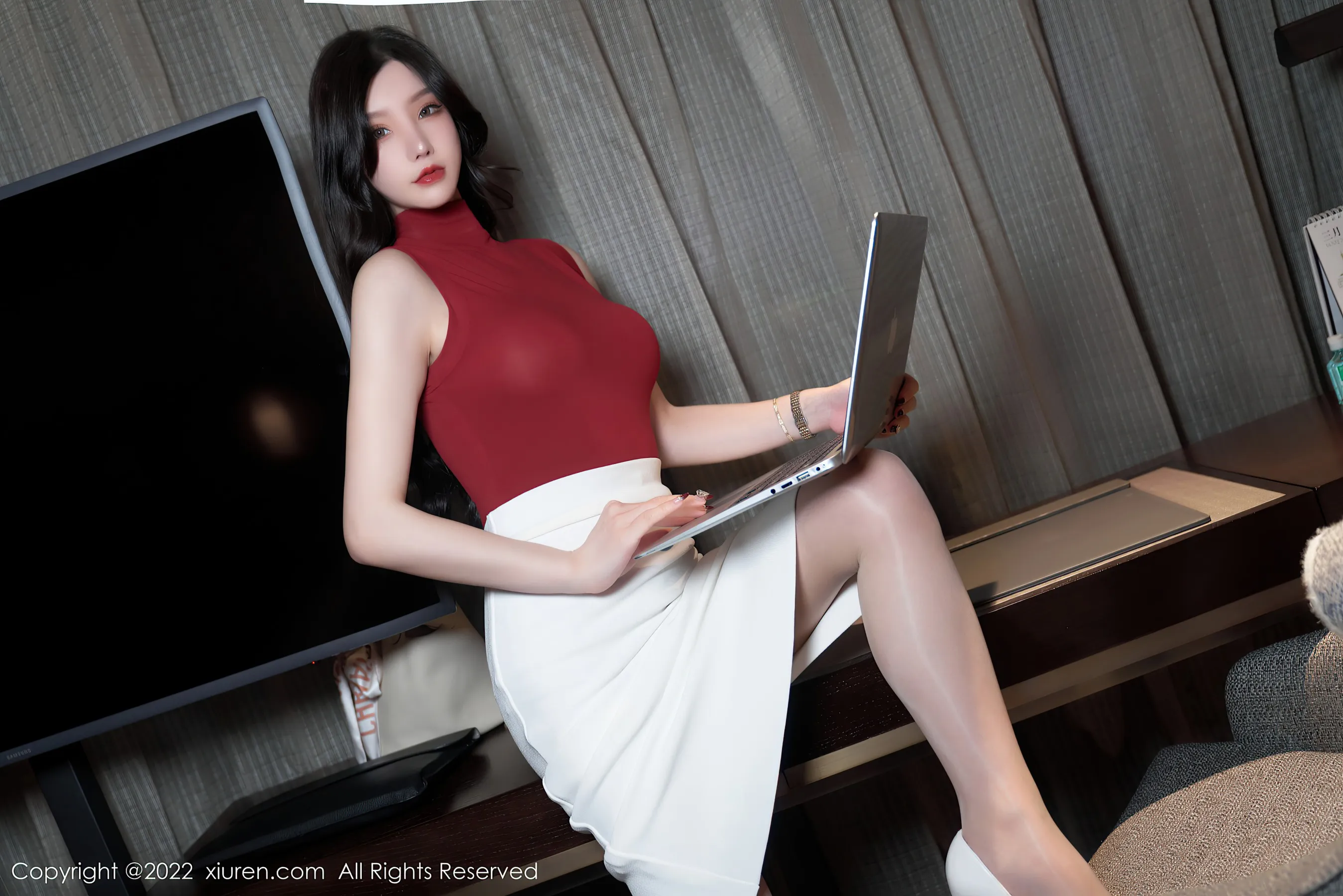  秀人网 No.4728 周于希Sally 丝袜美臀职场写真第6张