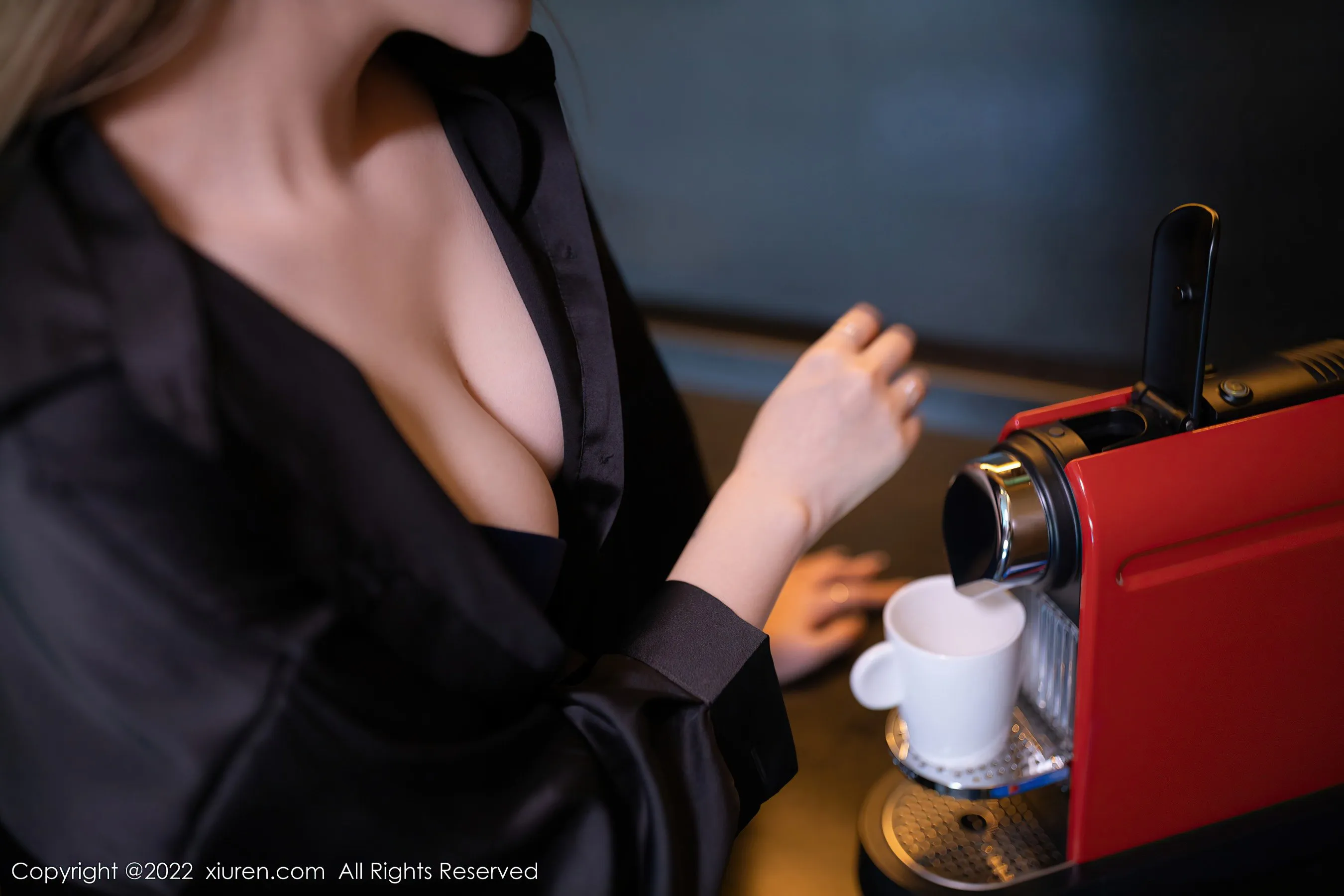 秀人网 No.4573 鱼子酱Fish 三亚旅拍第7张