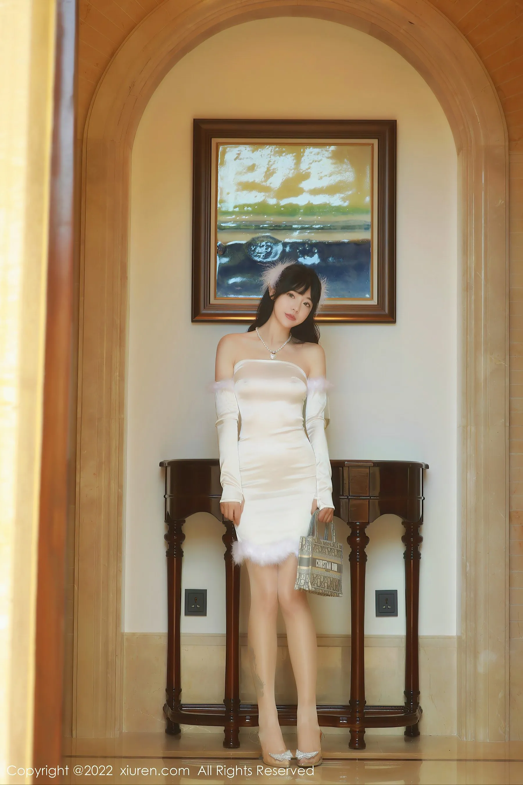  秀人网 No.4645 佘贝拉Bella 连衣短裙嫩模海南岛旅拍第1张