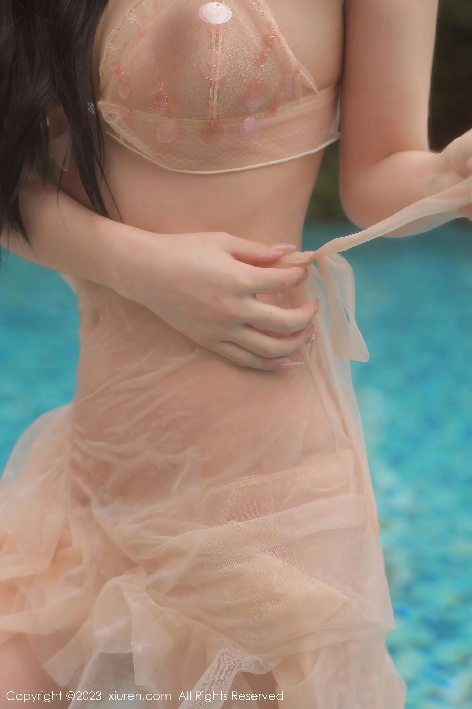  秀人网 No.6370 李雅柔182CM 泳池美腿第10张