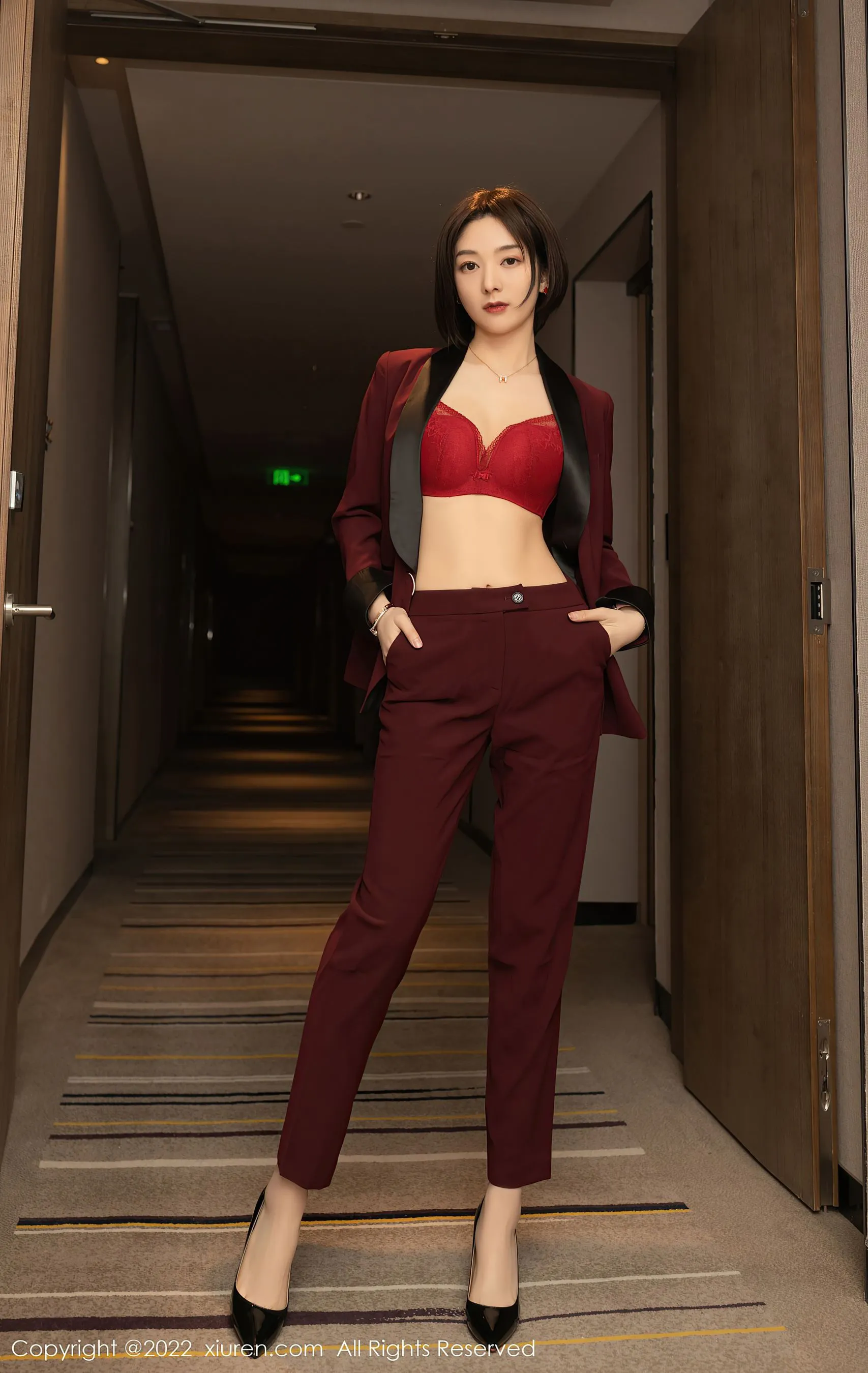  秀人网 No.5111 Angela00 OL美腿第15张