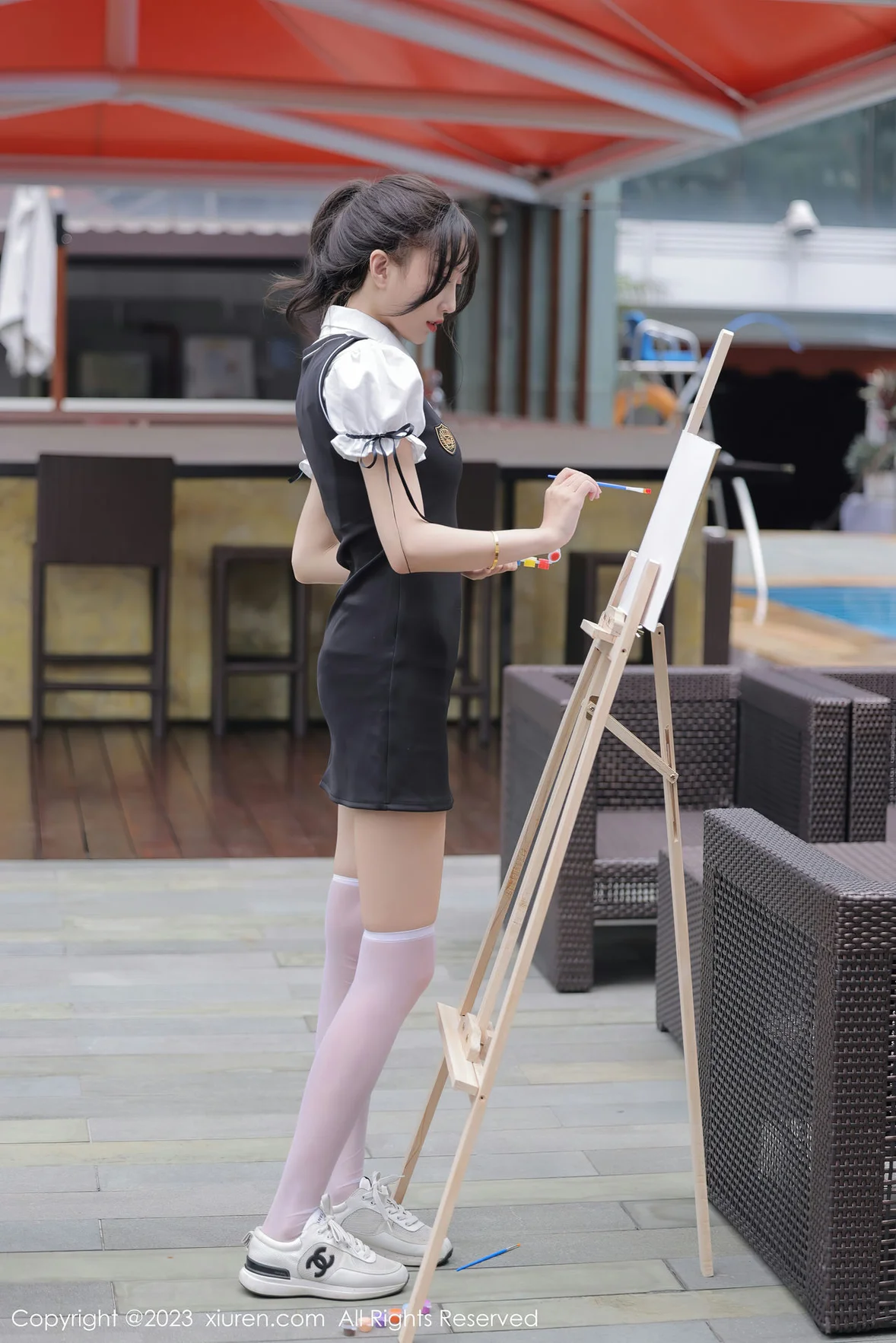  XiuRen 秀人 No.6889 玥儿玥er 黑色背带裙广州旅拍 [73P]第5张