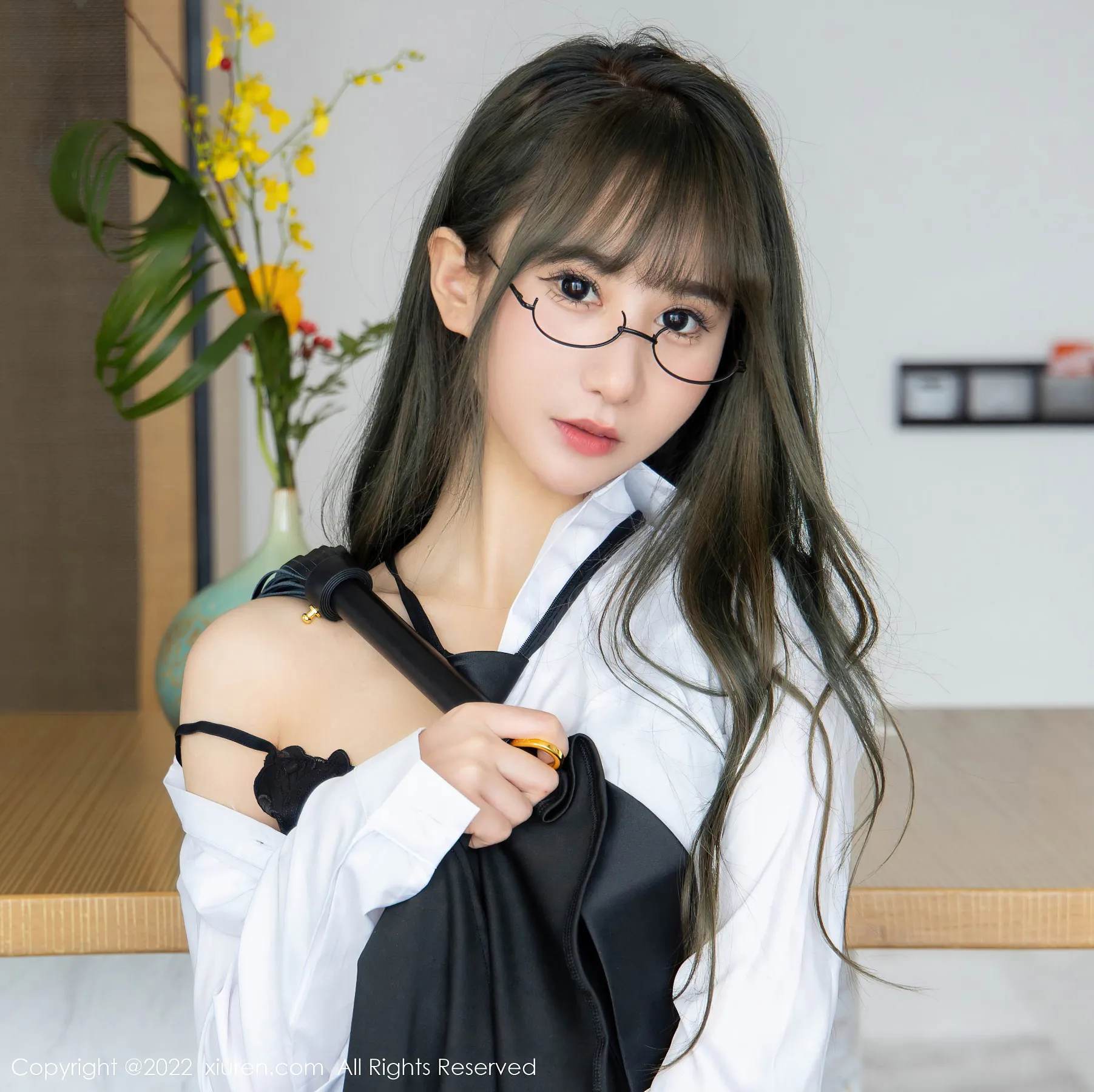 秀人网 No.4789 小果冻儿 白T学生装第2张