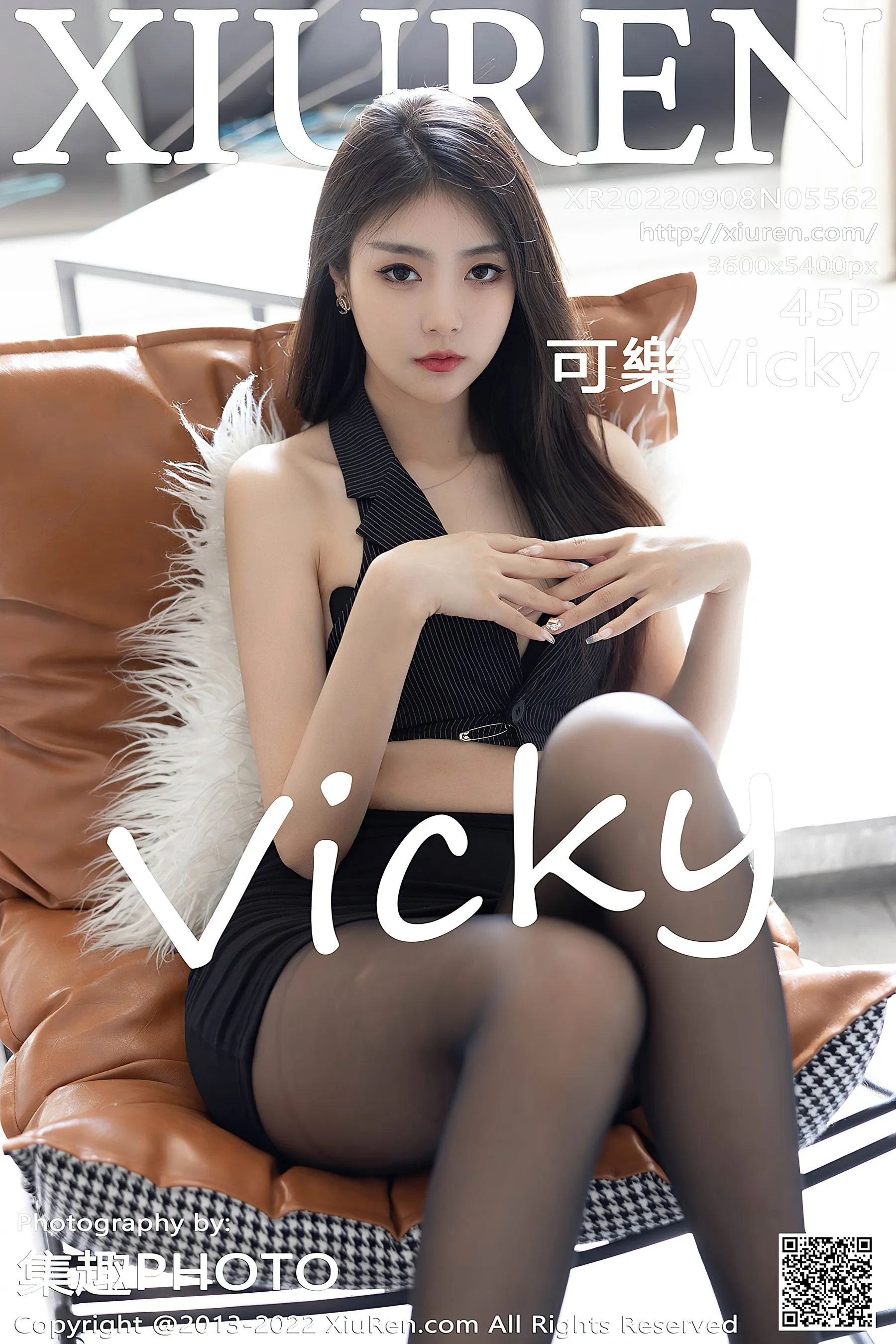 秀人网 No.5562 可樂Vicky 黑丝美腿第13张