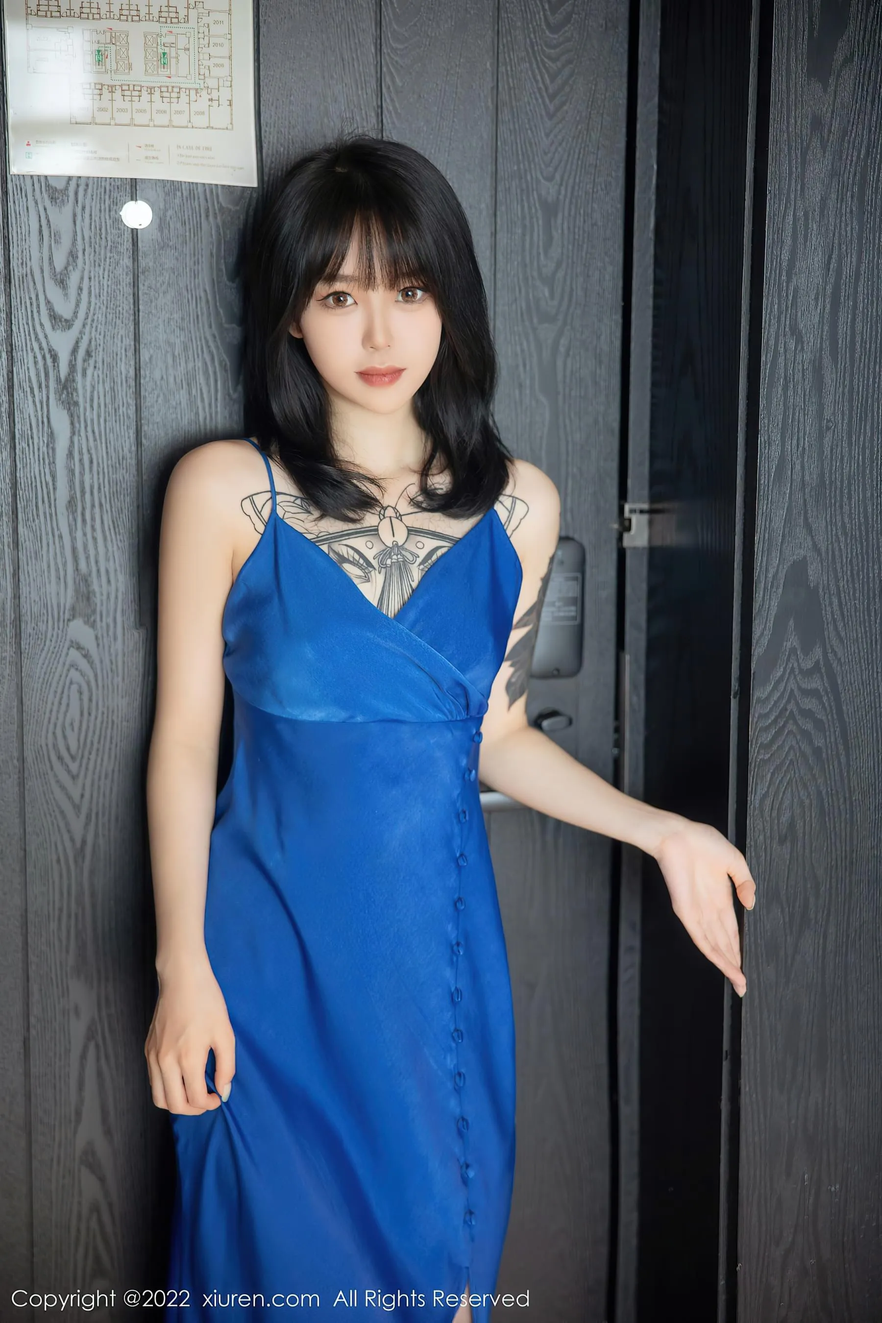  秀人网 No.5165 奶瓶. 吊带裙美腿第24张