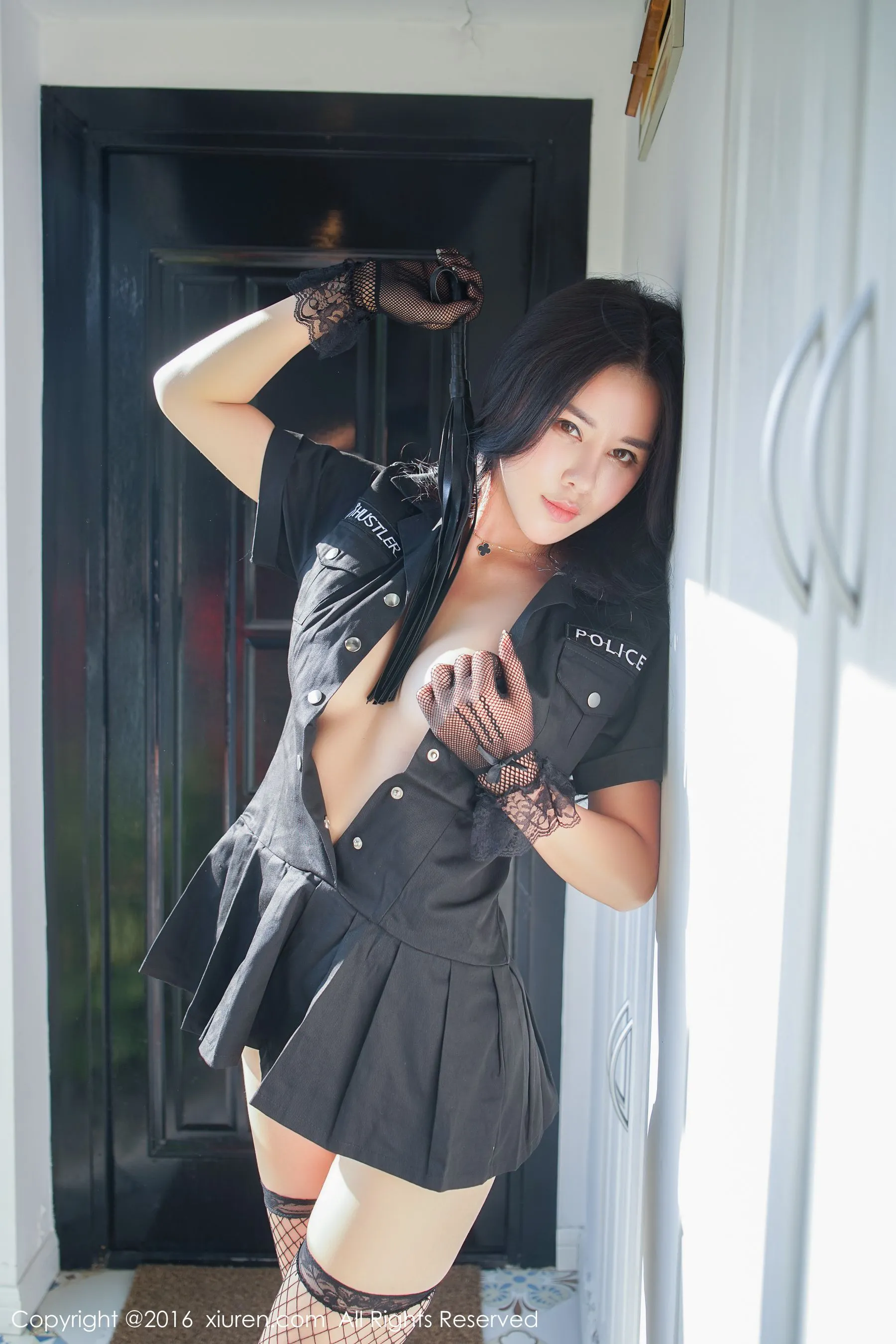  叶佳颐《女仆装、睡衣、SM制服、内衣》 秀人网 No.586第9张