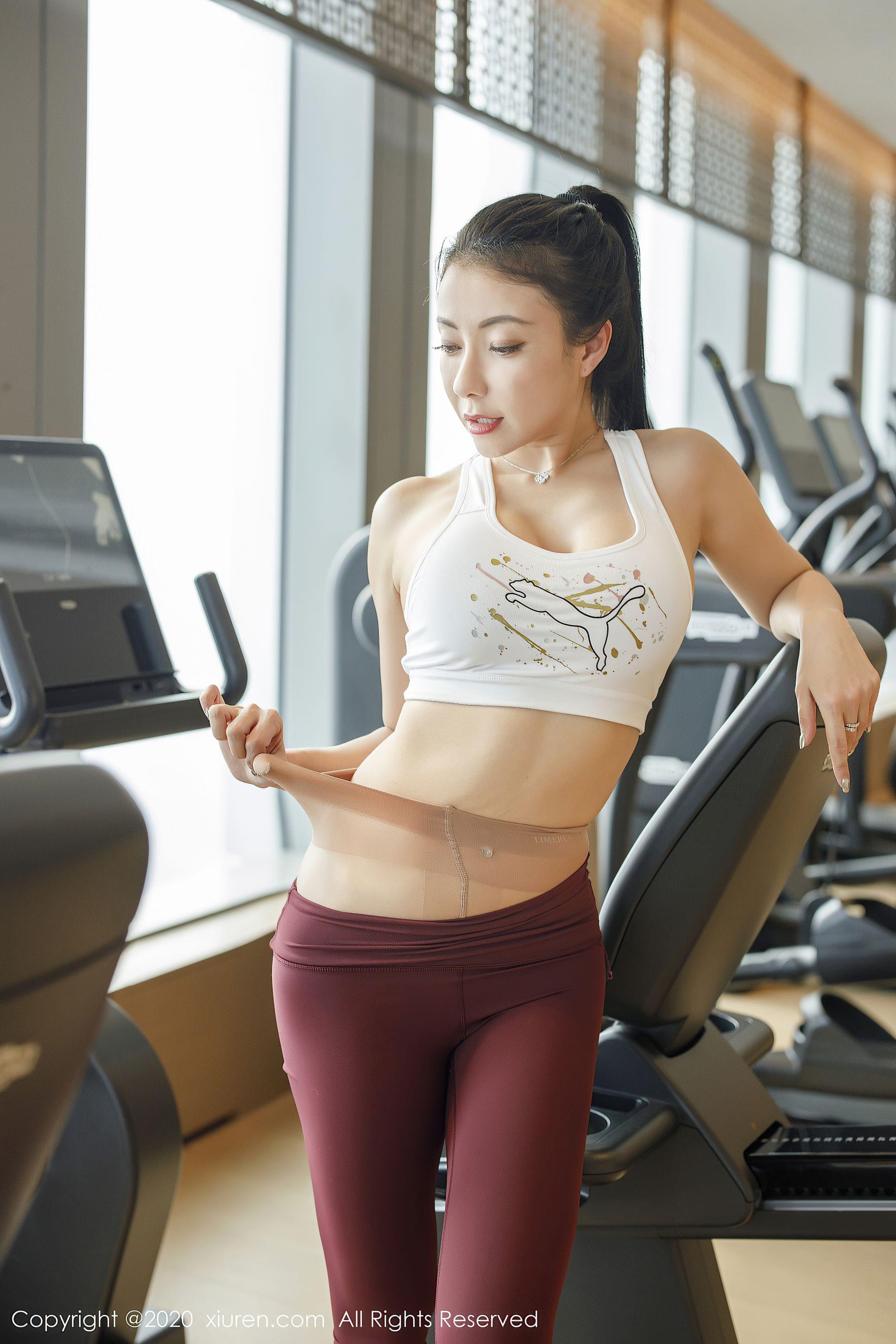  秀人XIUREN No.2332 果儿Victoria第2张