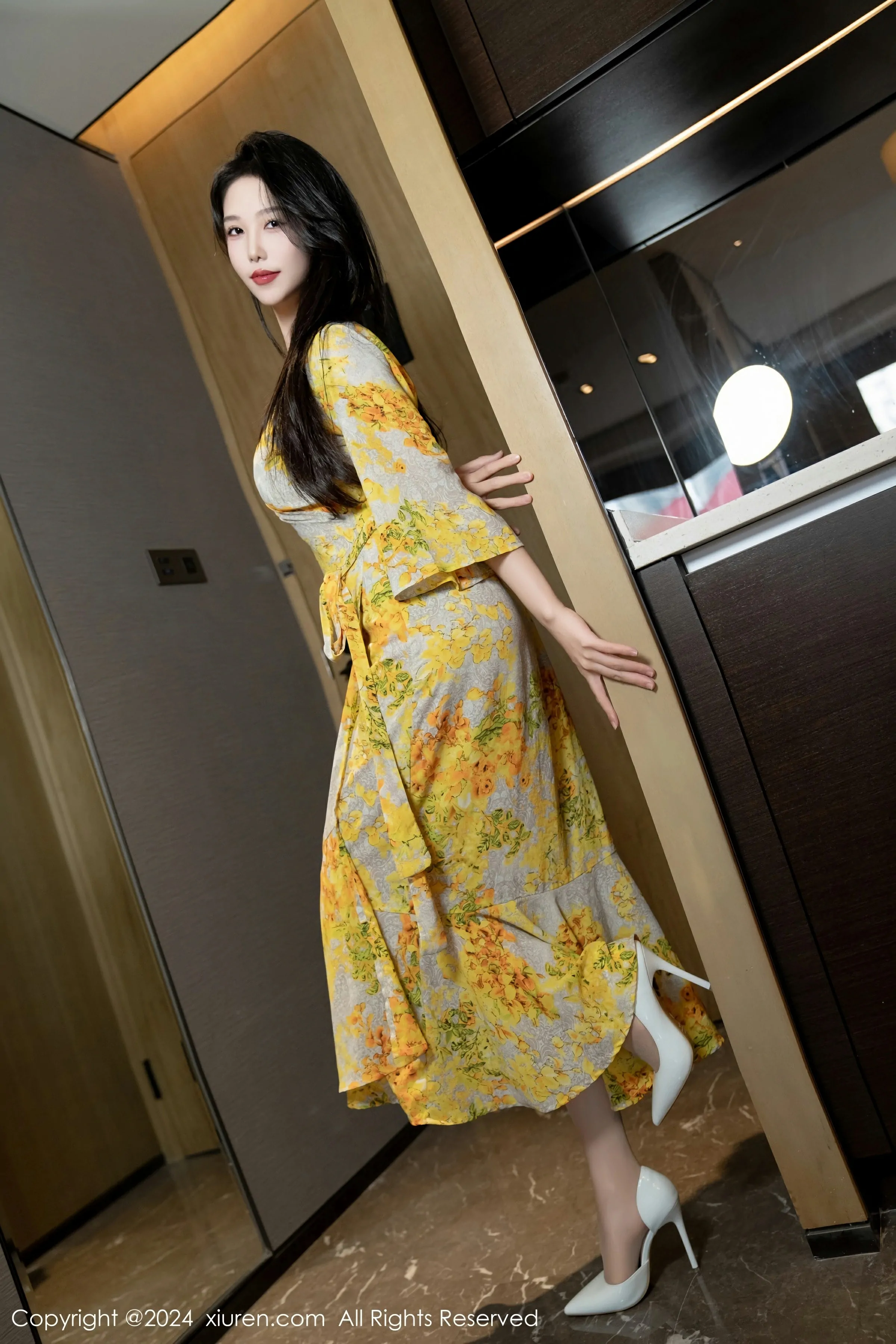  XiuRen 秀人 No.7981 利世 [99P]第9张