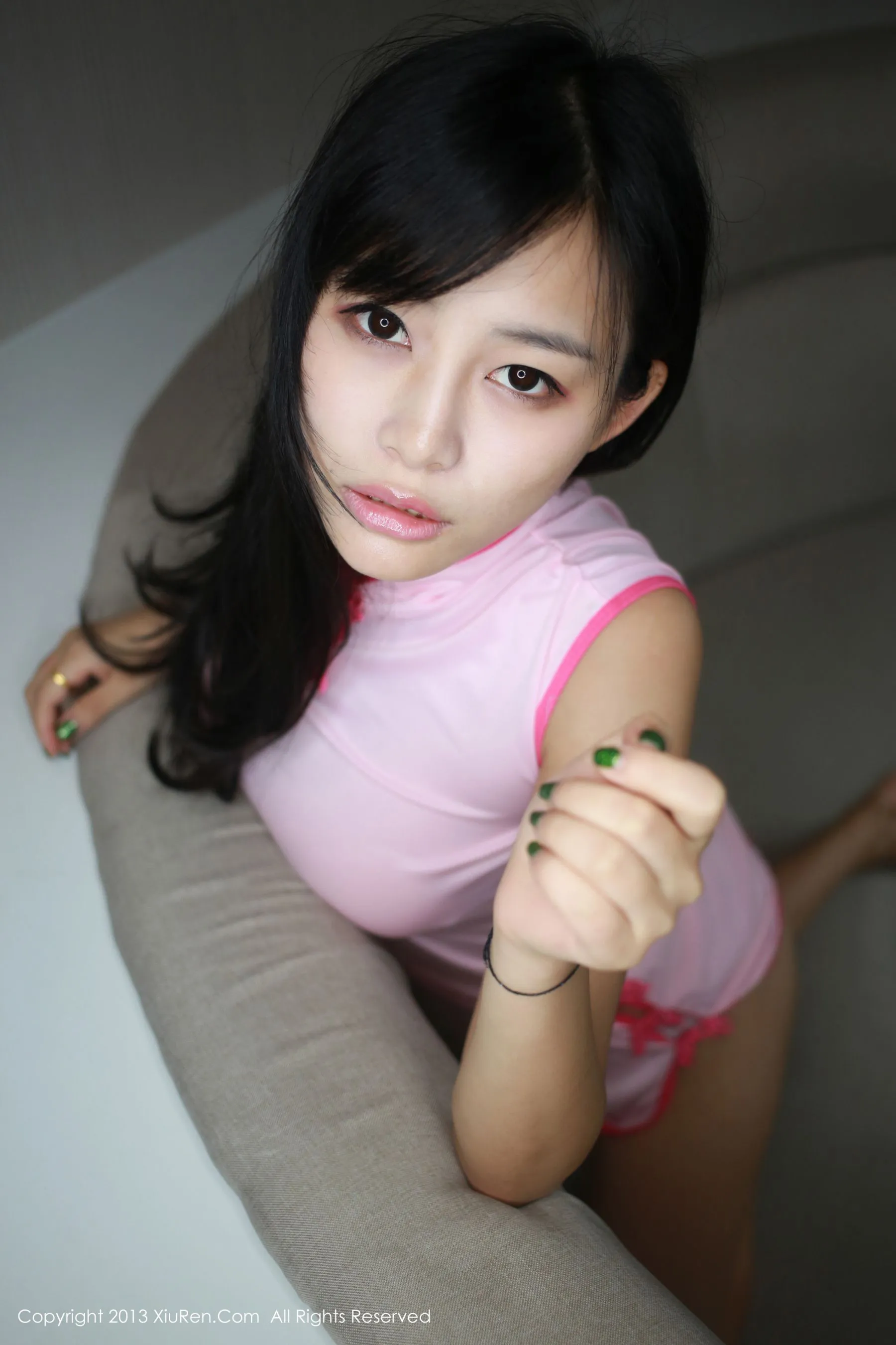 易欣viya《火辣狂野的妹子》 秀人网 No.027第29张