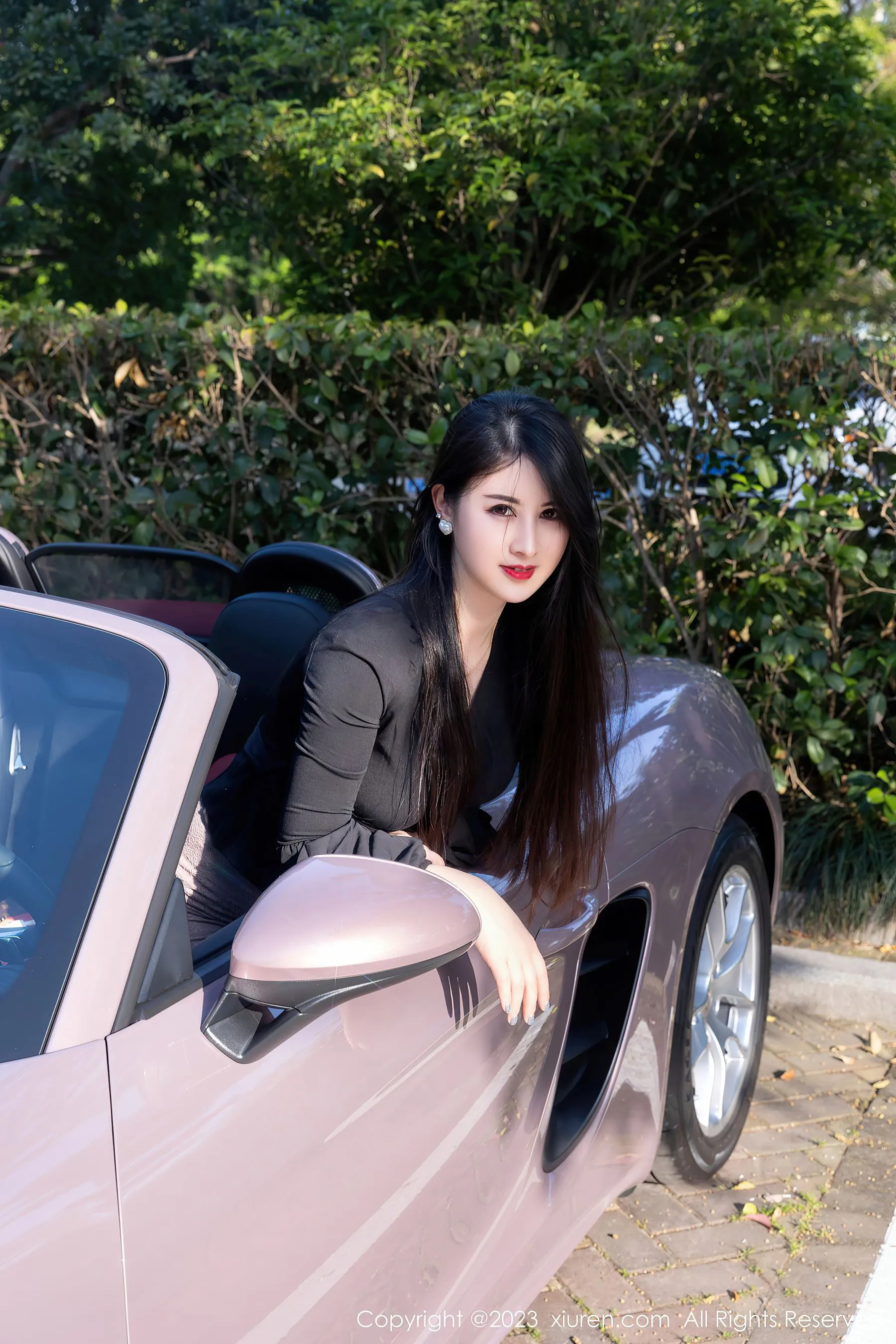  秀人网 No.6676 诗诗kiki 黑丝美腿第22张