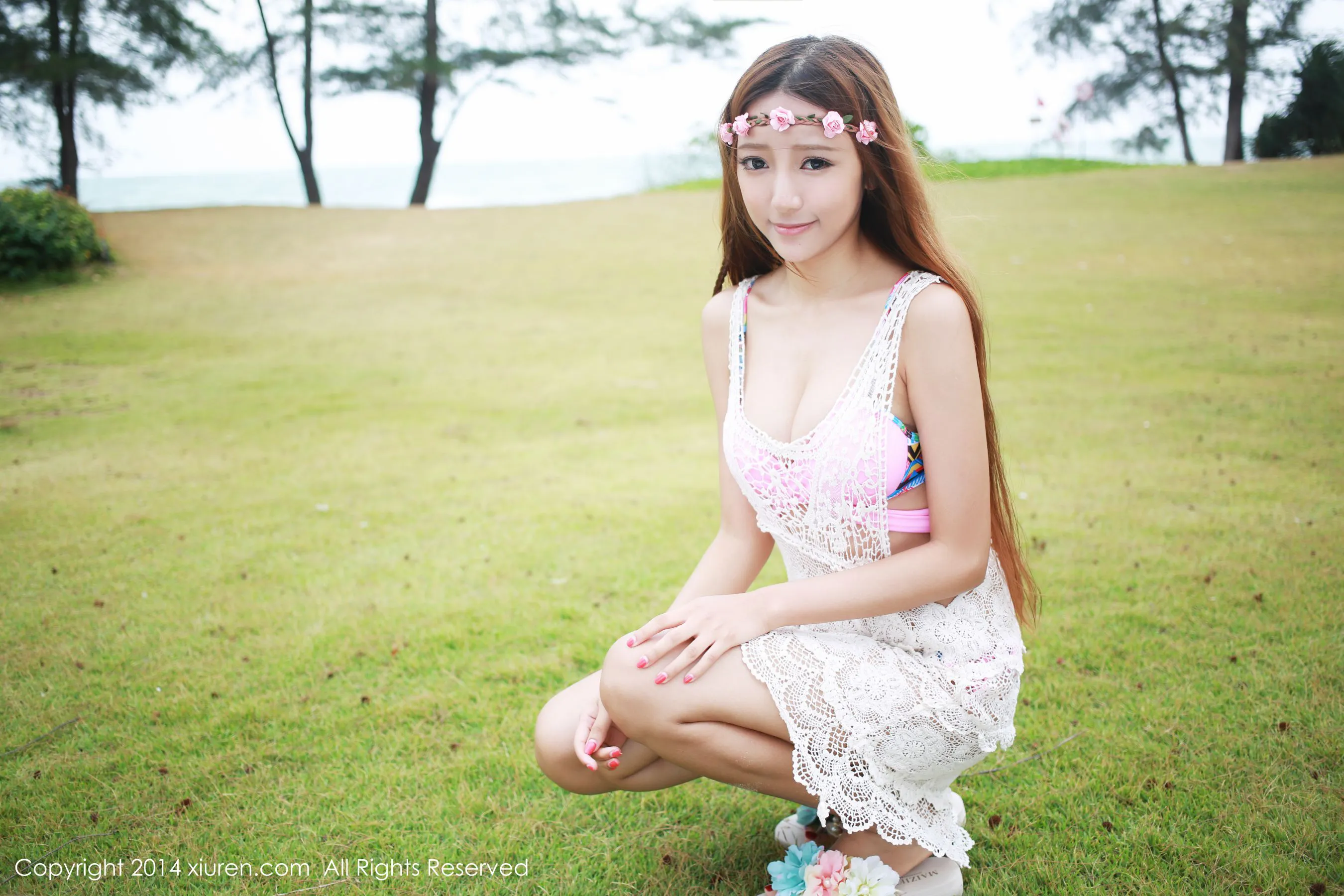 王馨瑶yanni《室外泳池+室内浴室》 秀人网 No.192第13张