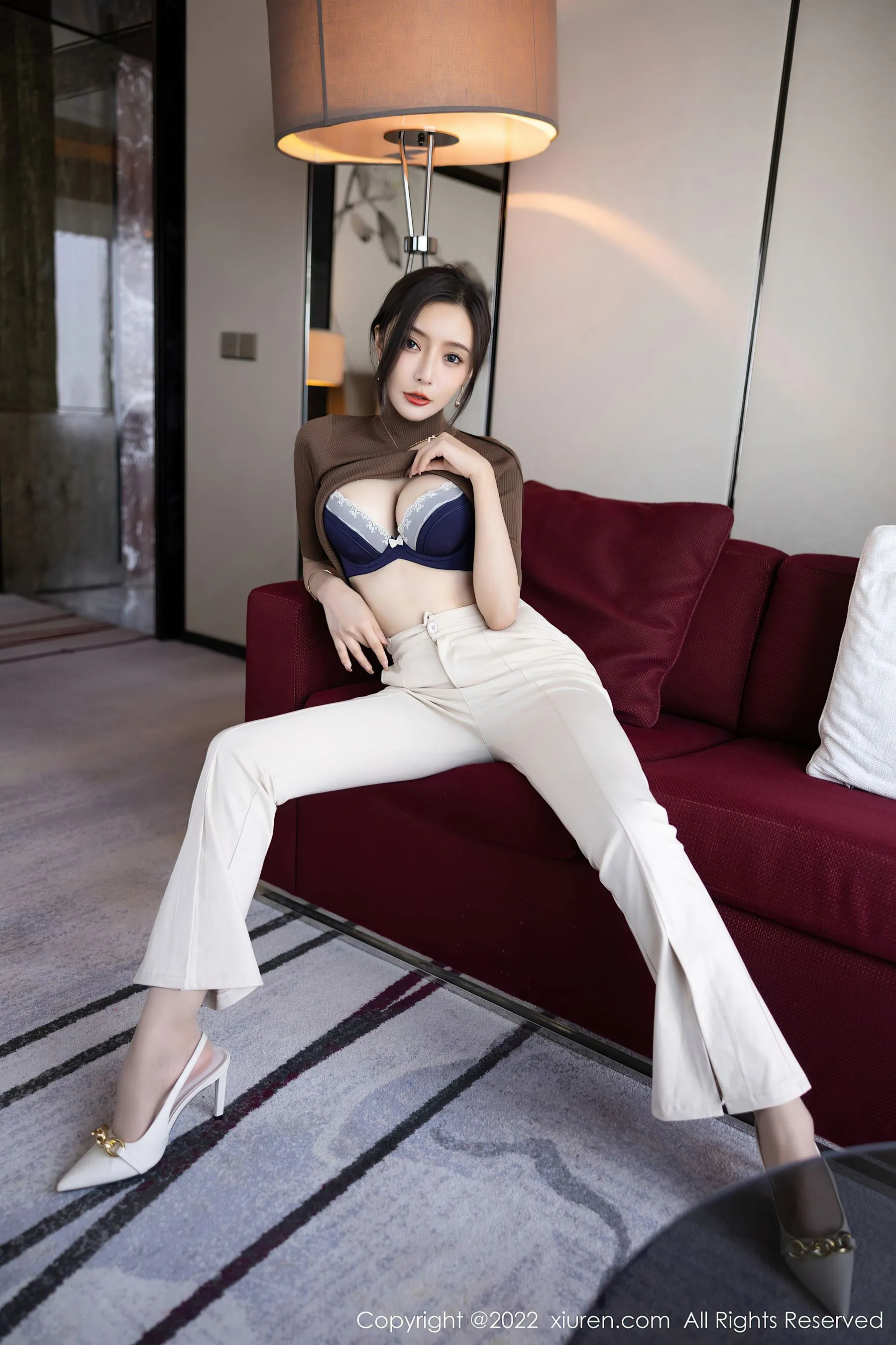  秀人网 No.5978 王馨瑶yanni第2张