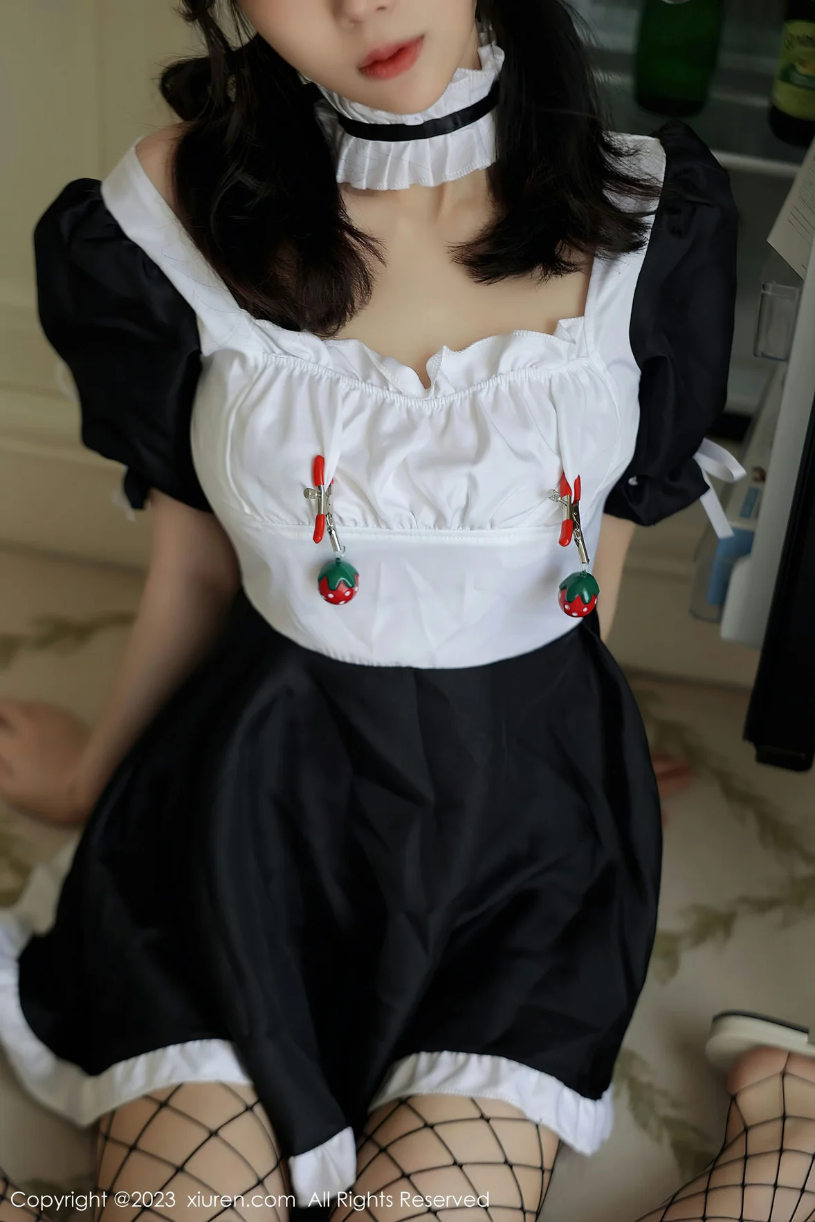  XiuRen 秀人 No.7217 玥儿玥er 黑白拼色女仆杭州旅拍 [76P]第6张