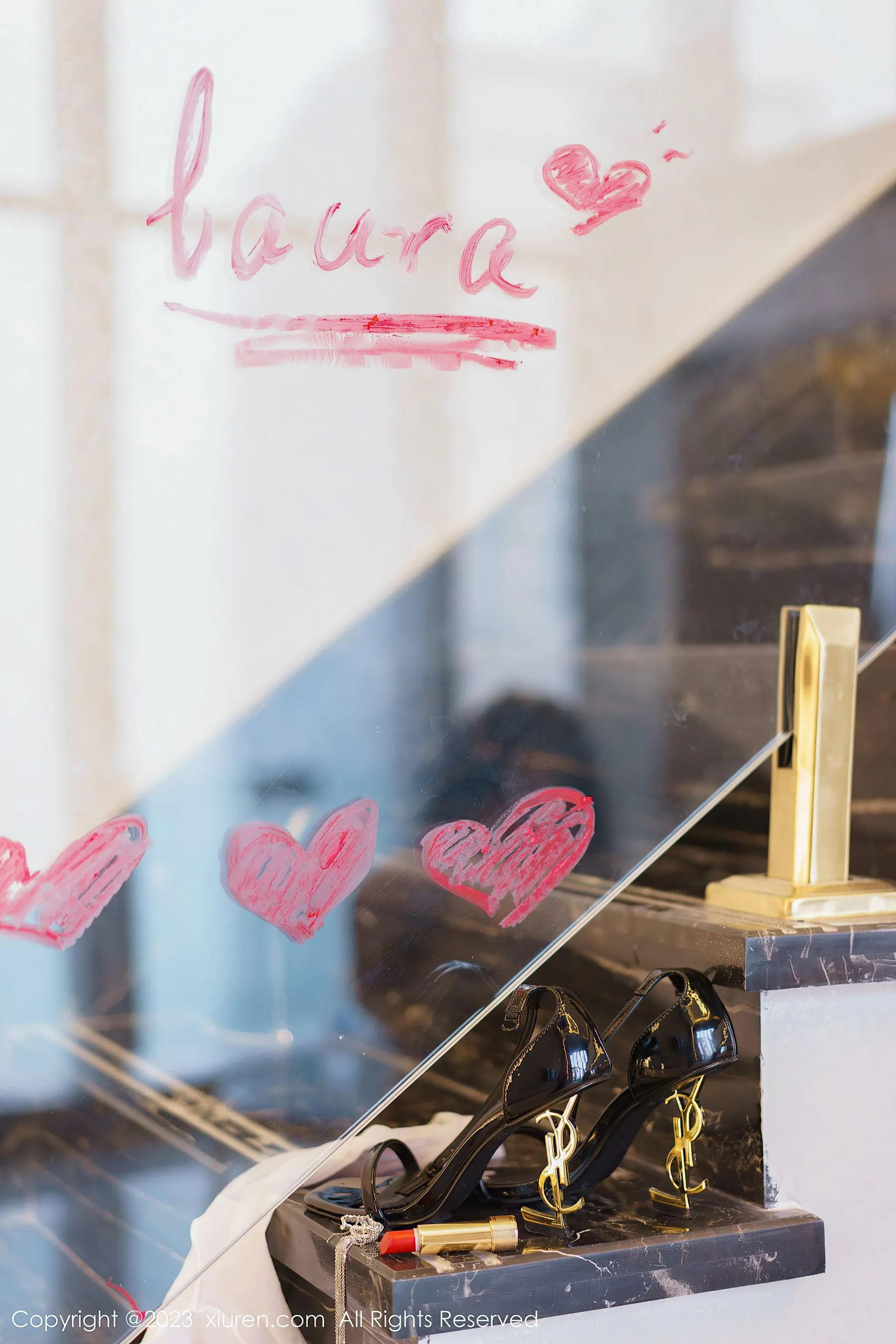  秀人网 No.6319 laura阿姣 丝袜美腿第21张