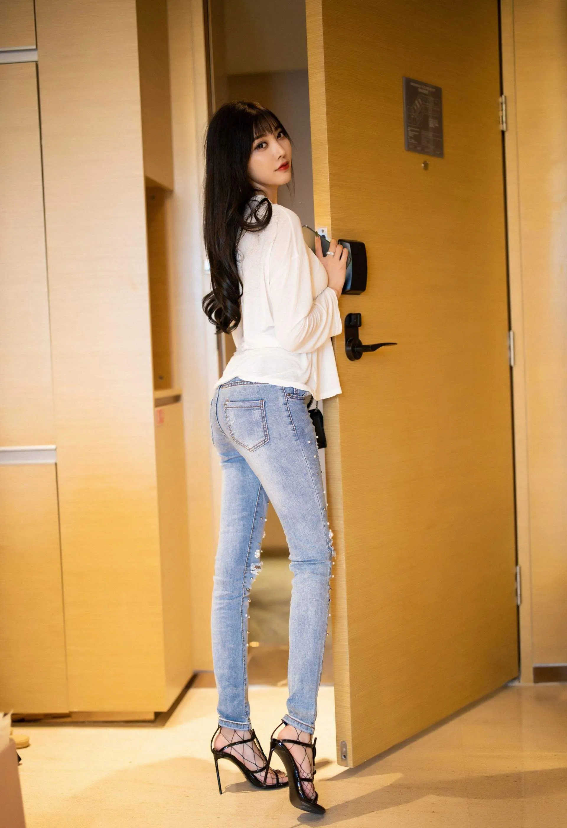 XIUREN秀人网 No.1746 杨晨晨sugar第7张