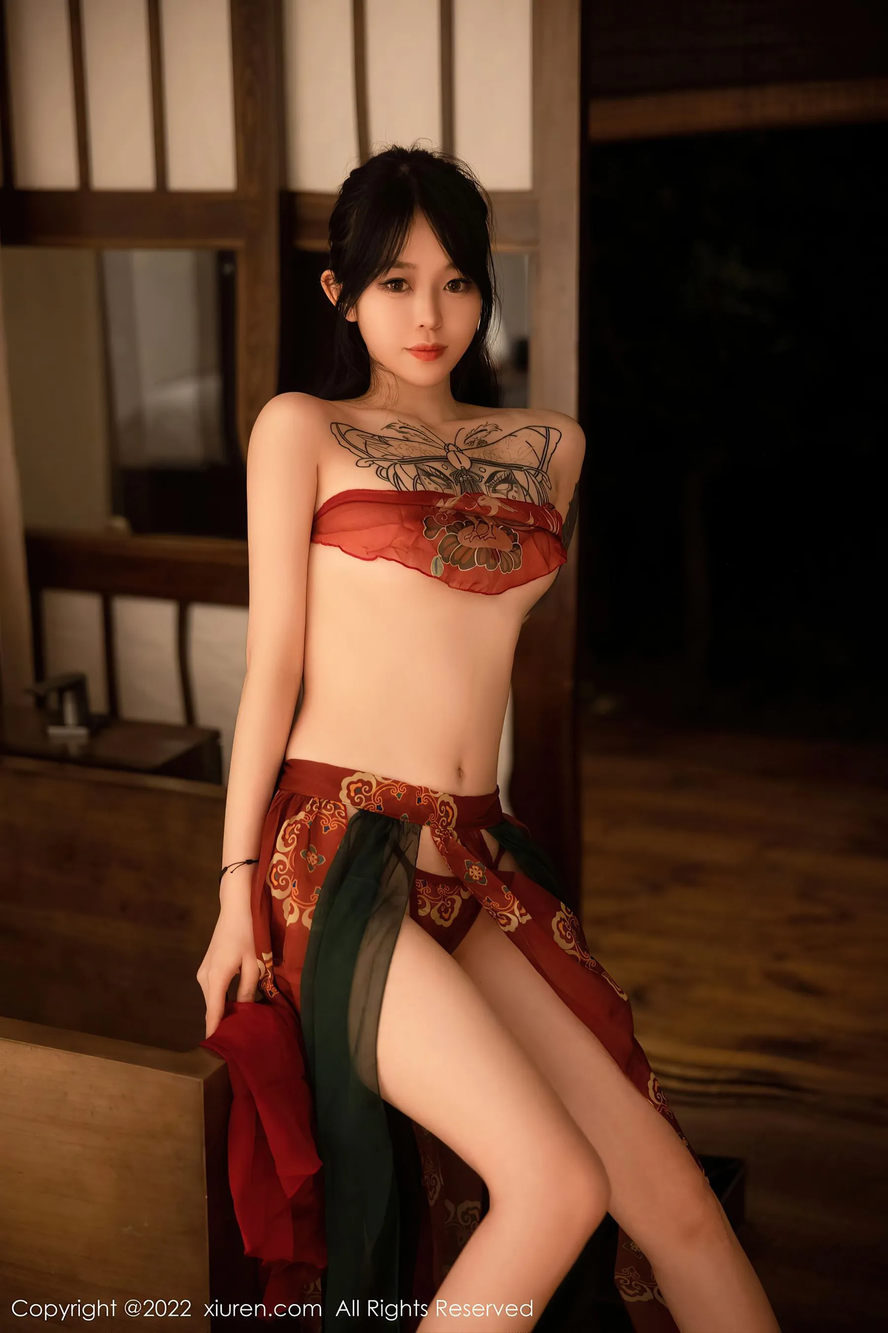  秀人网 No.5527 奶瓶. 大理旅拍第9张