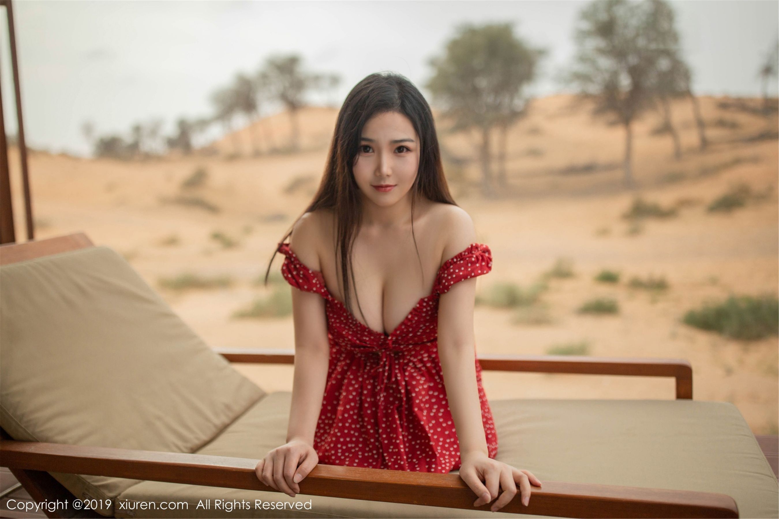 XiuRen 秀人网 No.1388 徐微微mia第3张