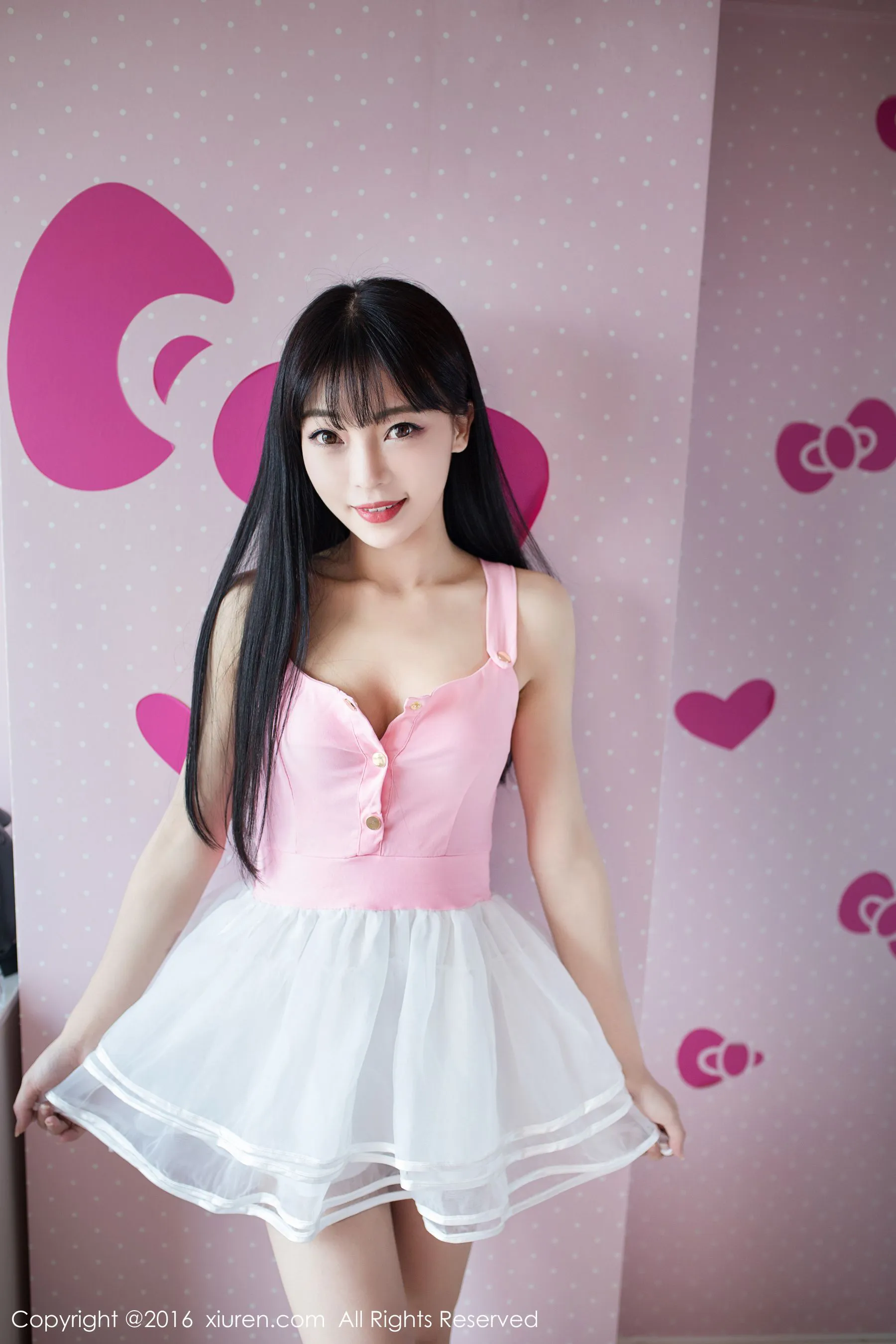 Mio莉莉《丝粉色的初恋》 秀人网 No.552第11张