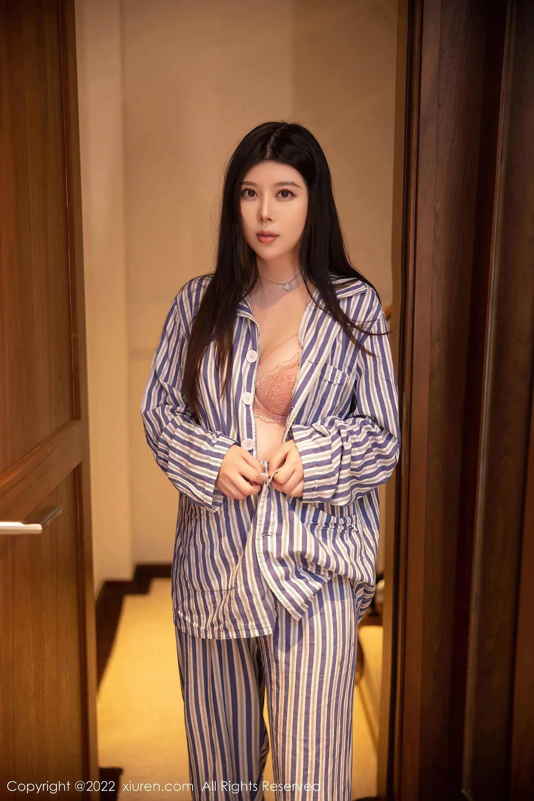  秀人网 No.5820 白茹雪第13张