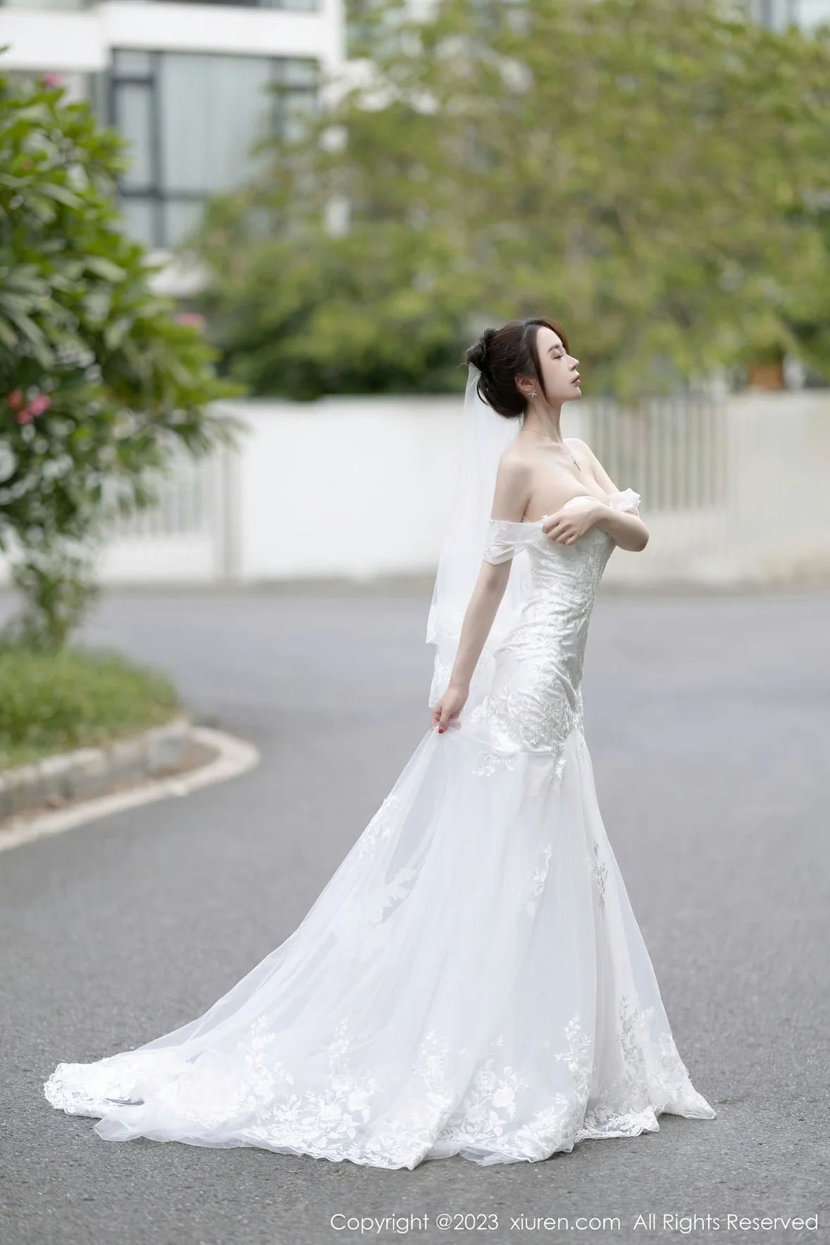  XiuRen 秀人 No.7310 梦心玥 白色婚纱服饰安吉旅拍 [84P]第2张