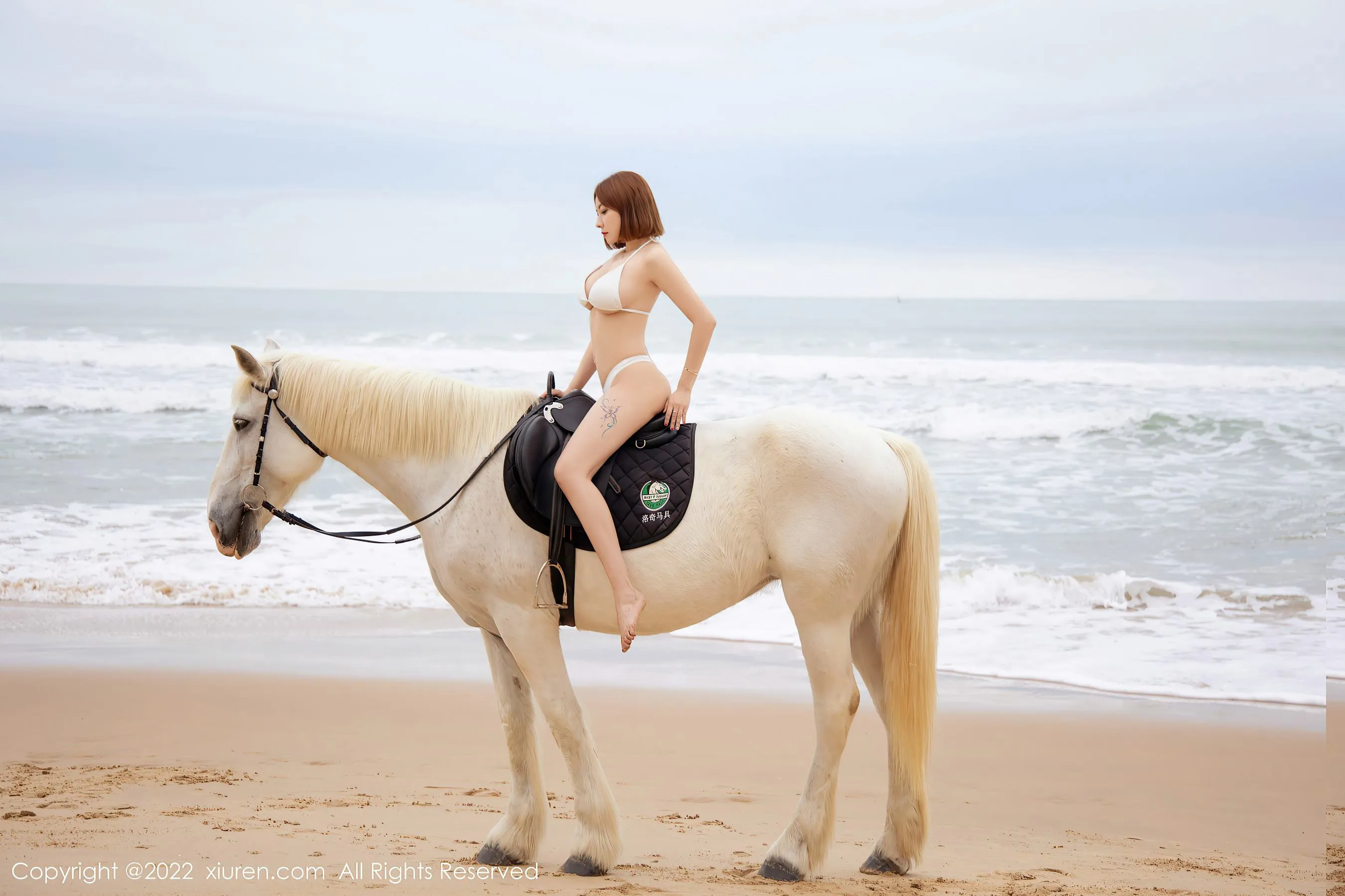  秀人网 No.4853 果儿Victoria 沙滩美臀第6张