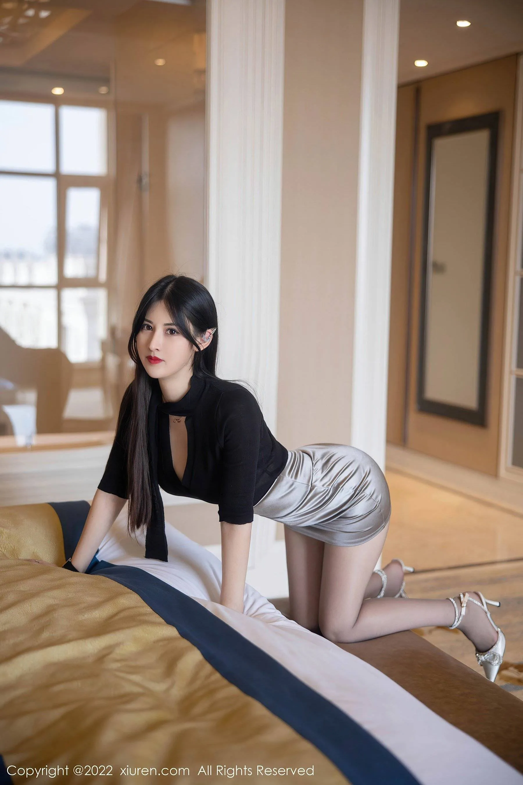  秀人网 No.5829 诗诗kiki 黑丝美臀第32张