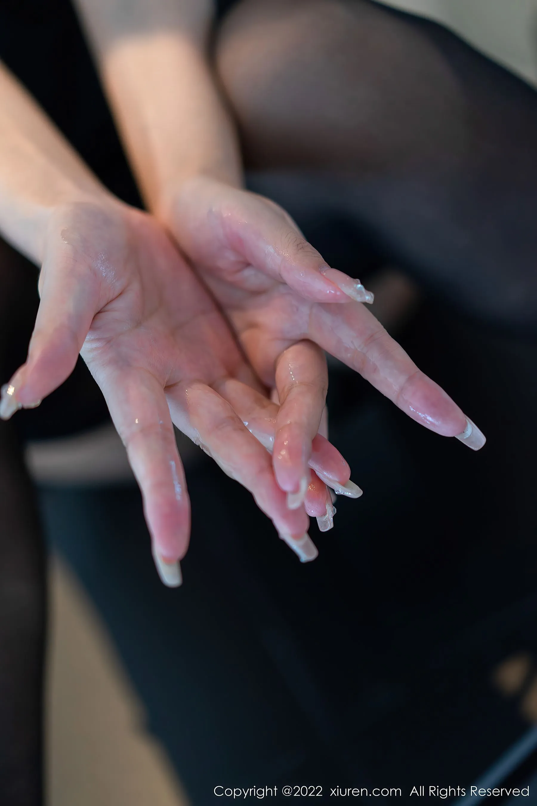  秀人网 No.5449 laura阿姣 黑丝美腿第18张