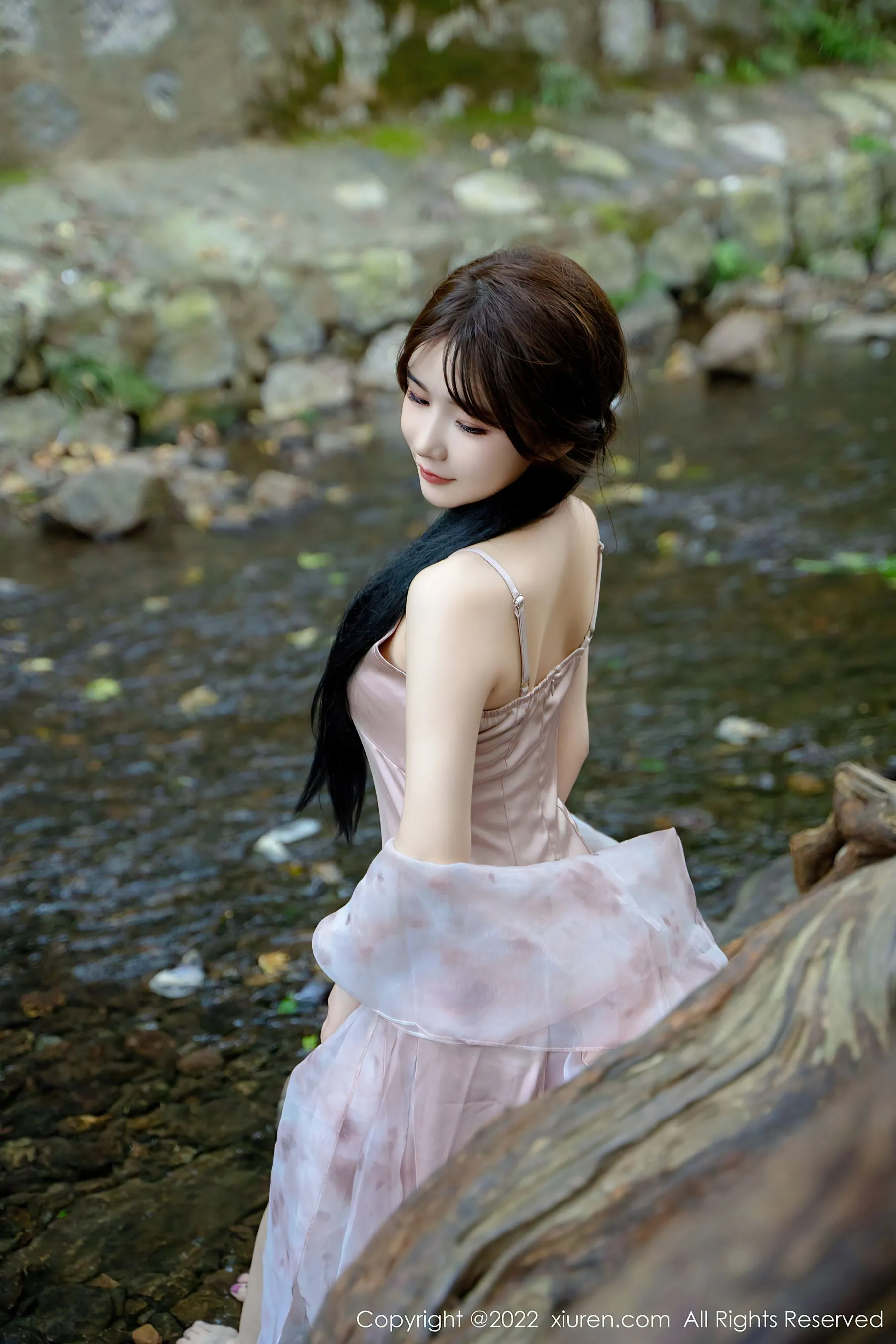  秀人网 No.5690 婠婠么 美腿长裙第15张