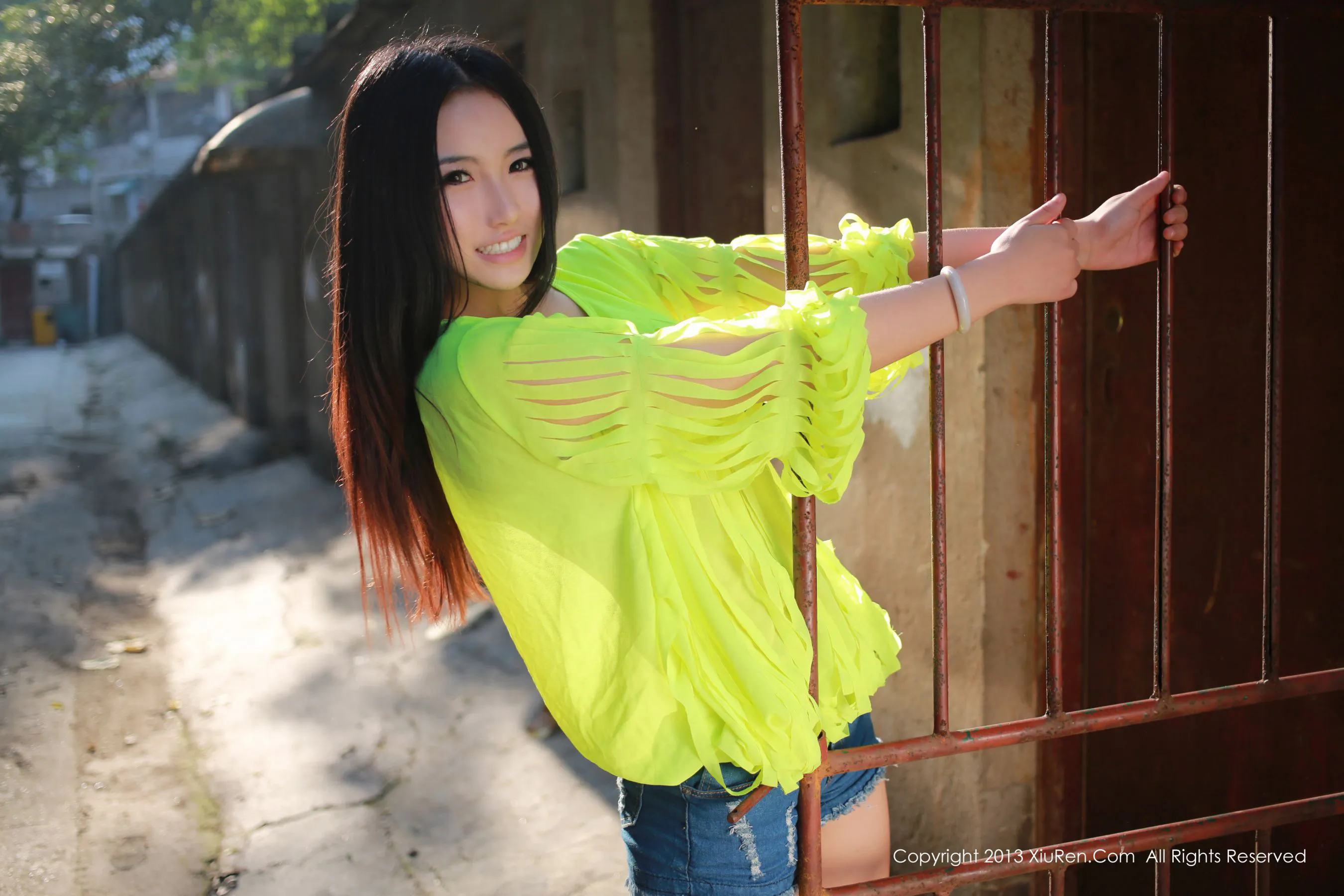 MOON嘉依 秀人网 No.017第4张